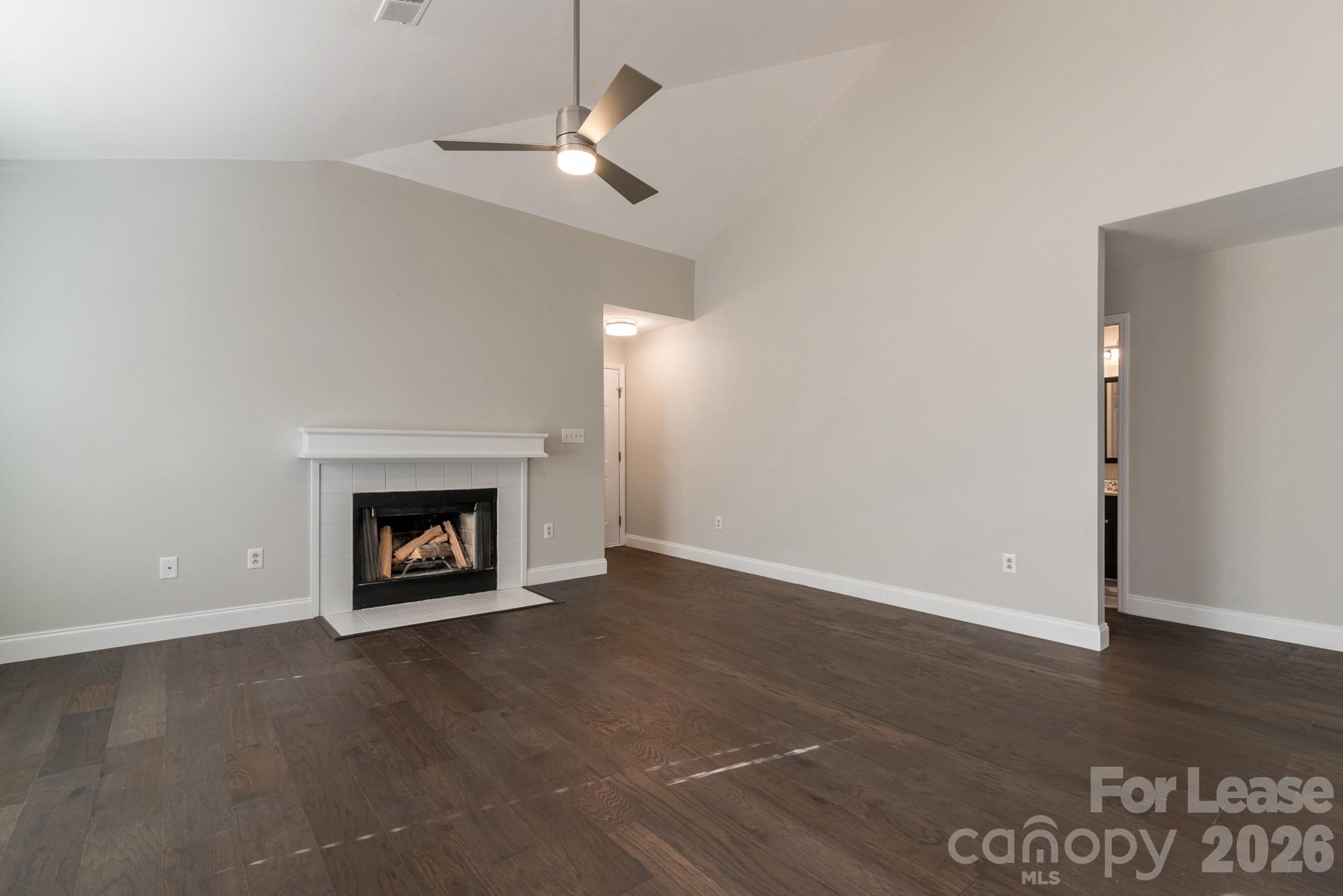 5001 Sharon Road C Property Photo 10