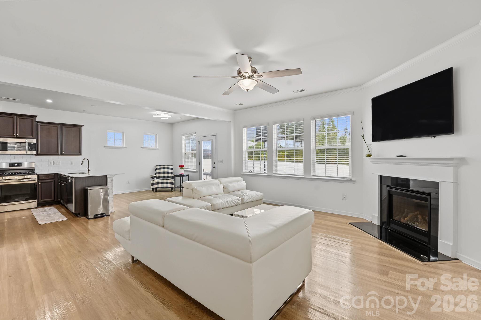 1122 Loggerhead Drive Property Photo 12