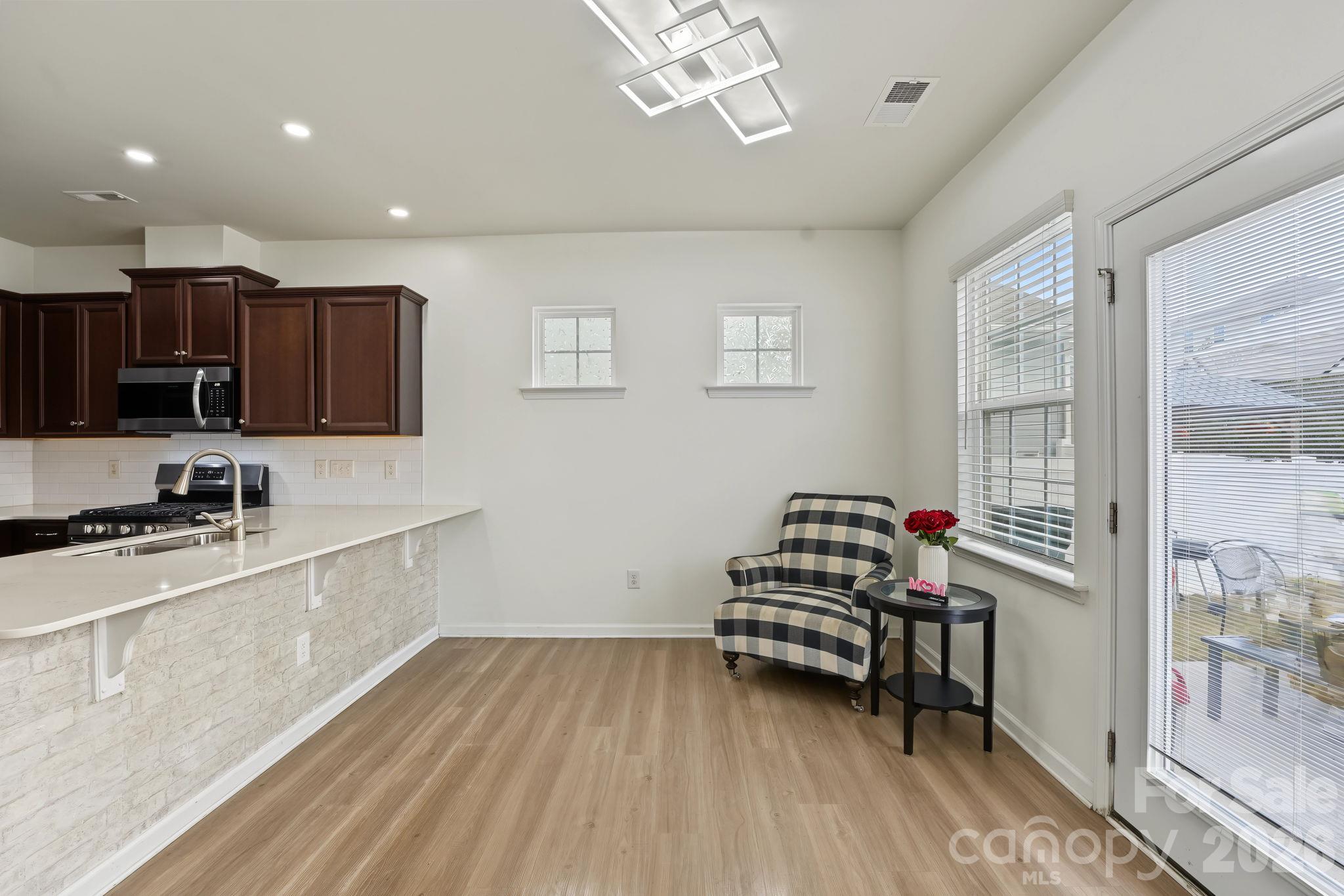 1122 Loggerhead Drive Property Photo 17
