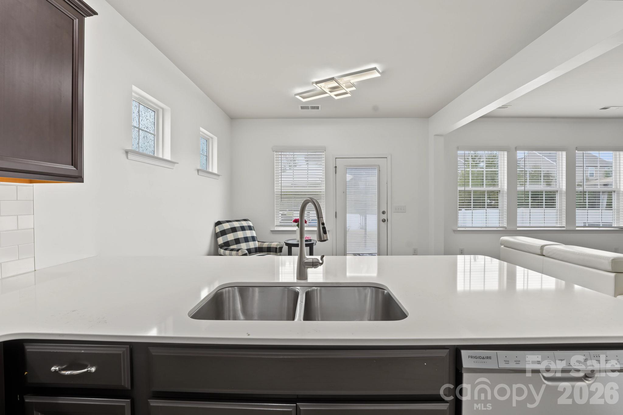 1122 Loggerhead Drive Property Photo 20