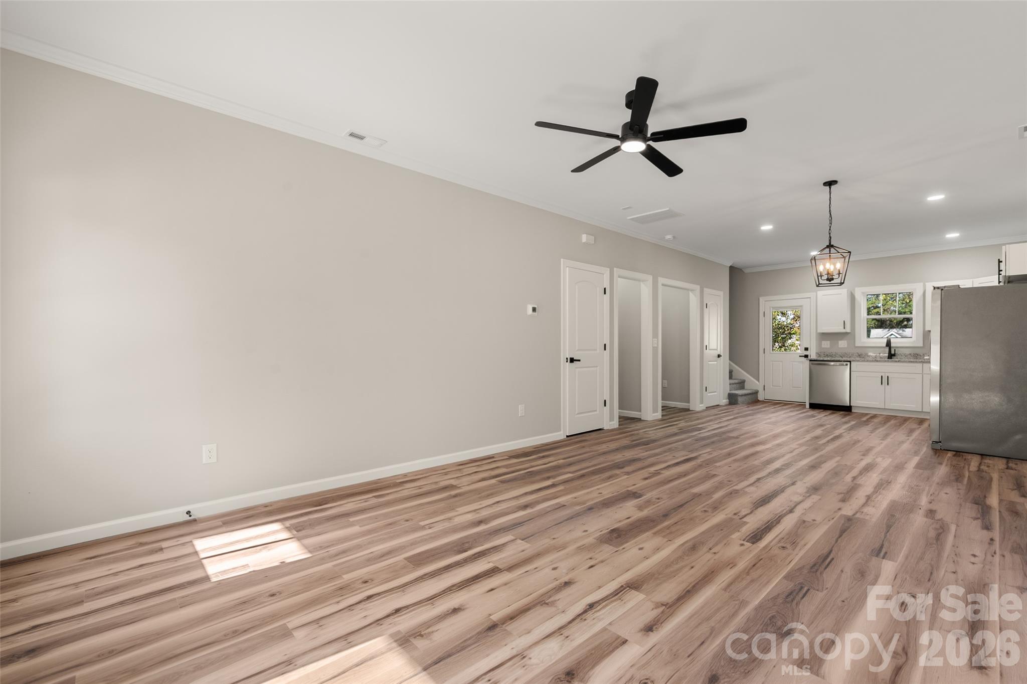 304 Sycamore Avenue Property Photo 10