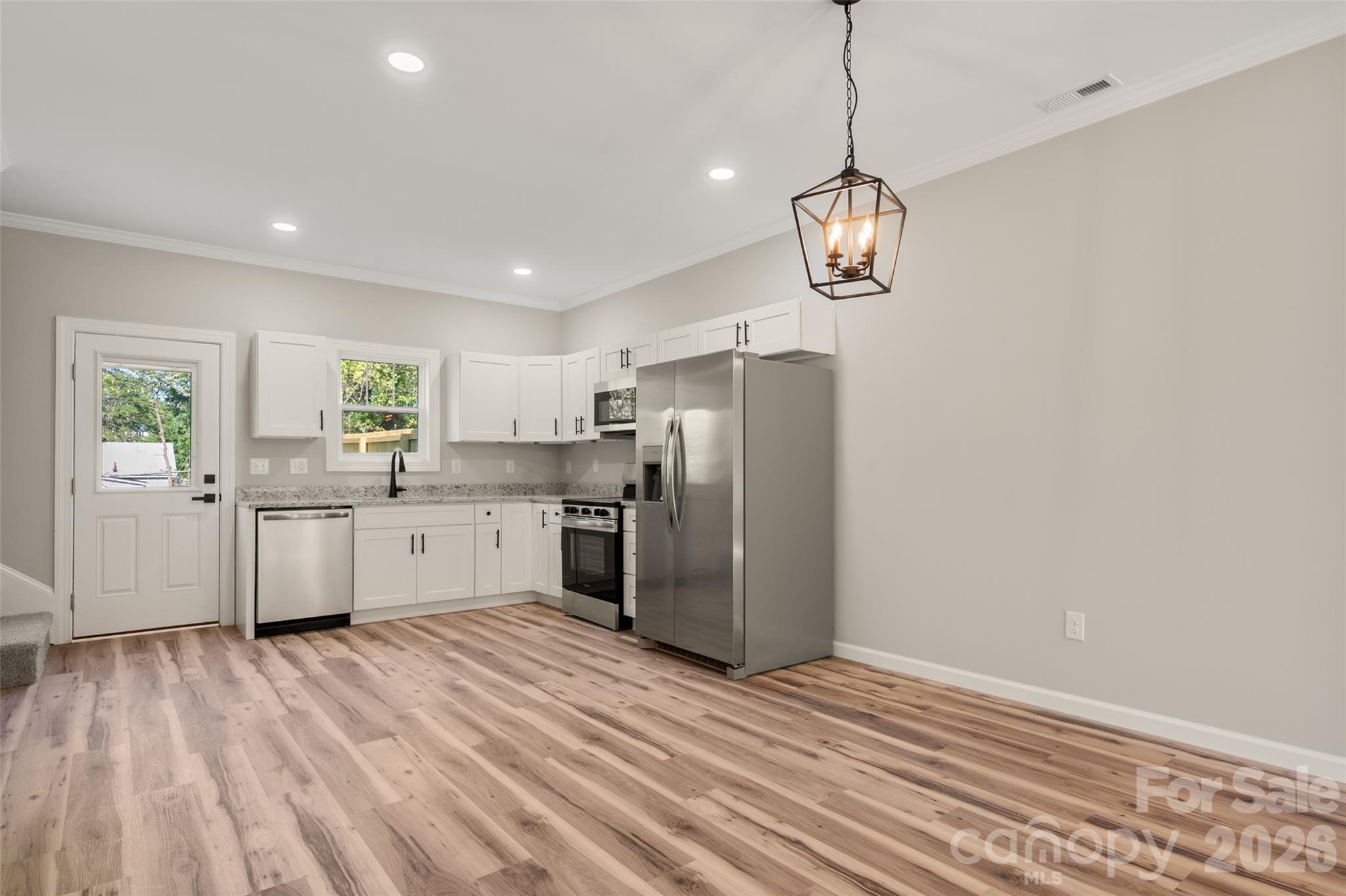 304 Sycamore Avenue Property Photo 12