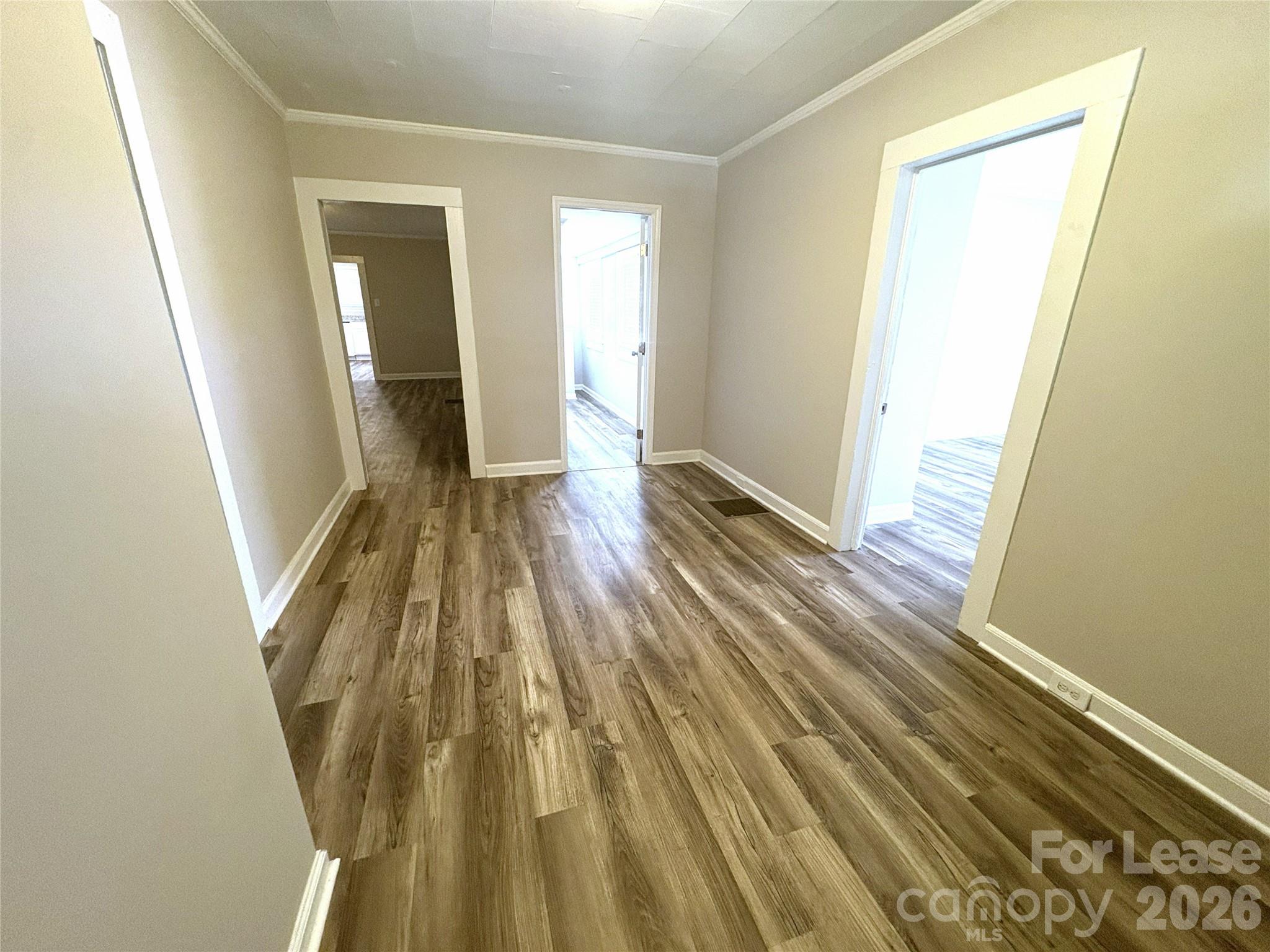 332 E Lowrance Avenue Property Photo 3
