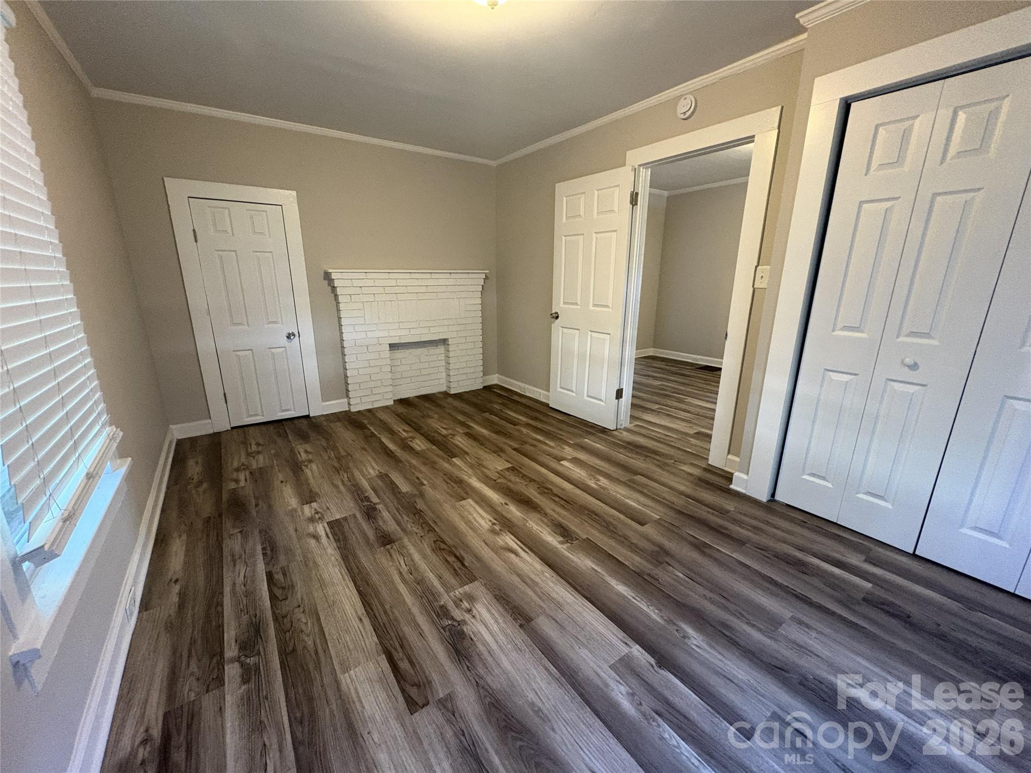 332 E Lowrance Avenue Property Photo 8