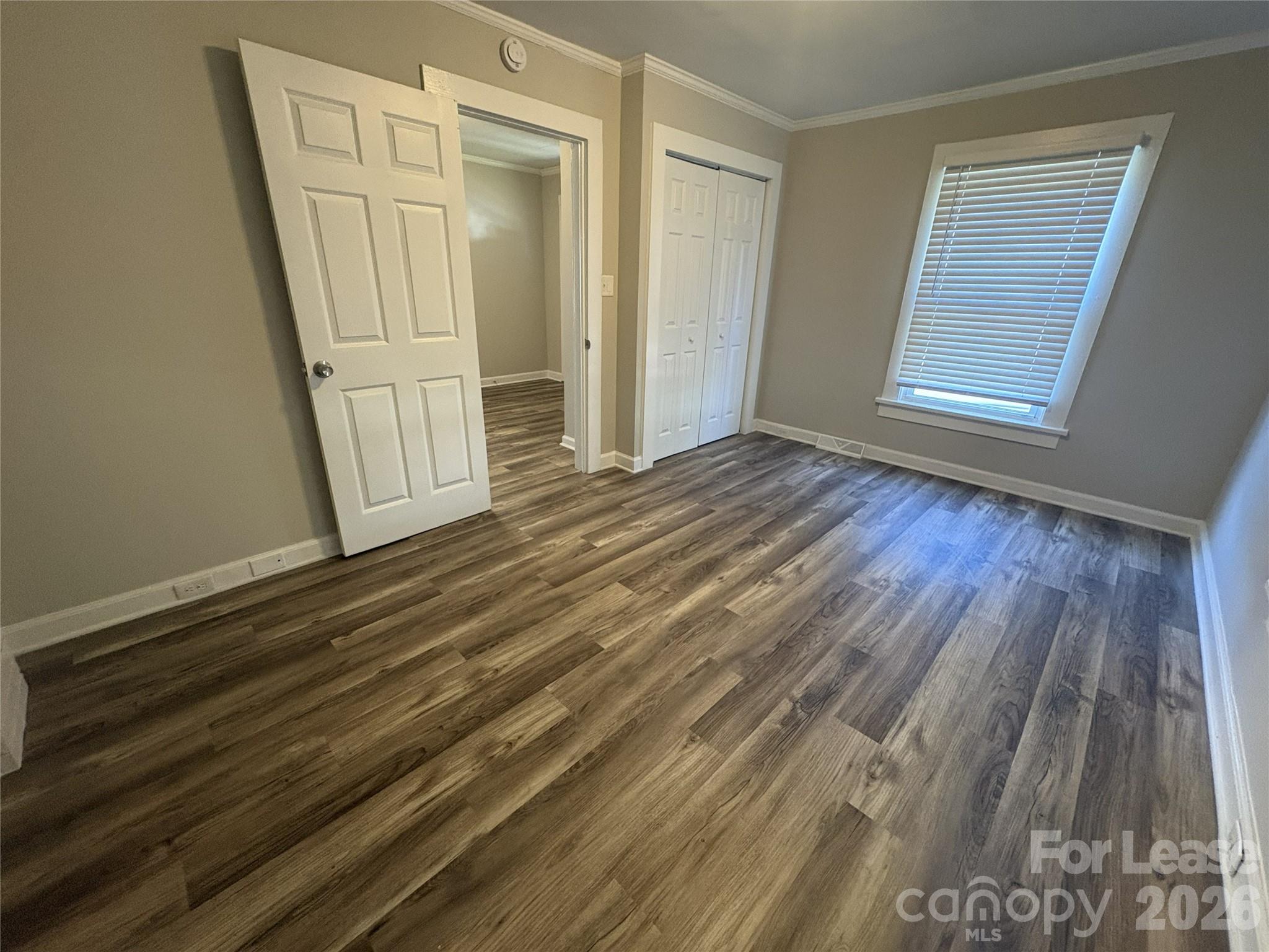 332 E Lowrance Avenue Property Photo 10