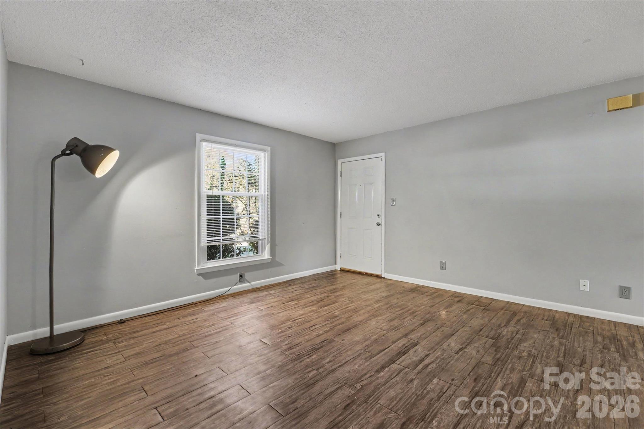 1786 Ebenezer Road D Property Photo 3