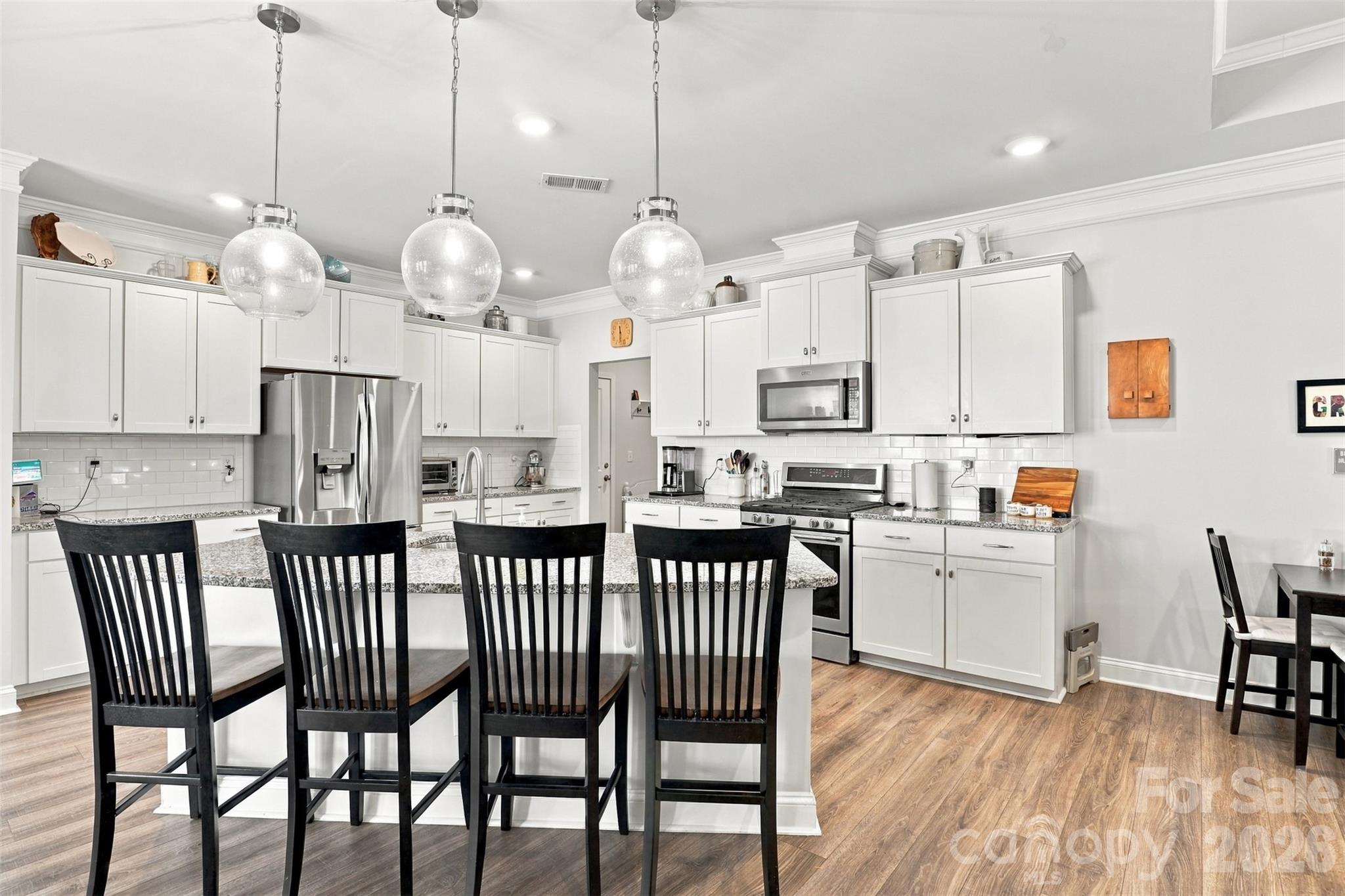 1039 Bonum Road Property Photo 9