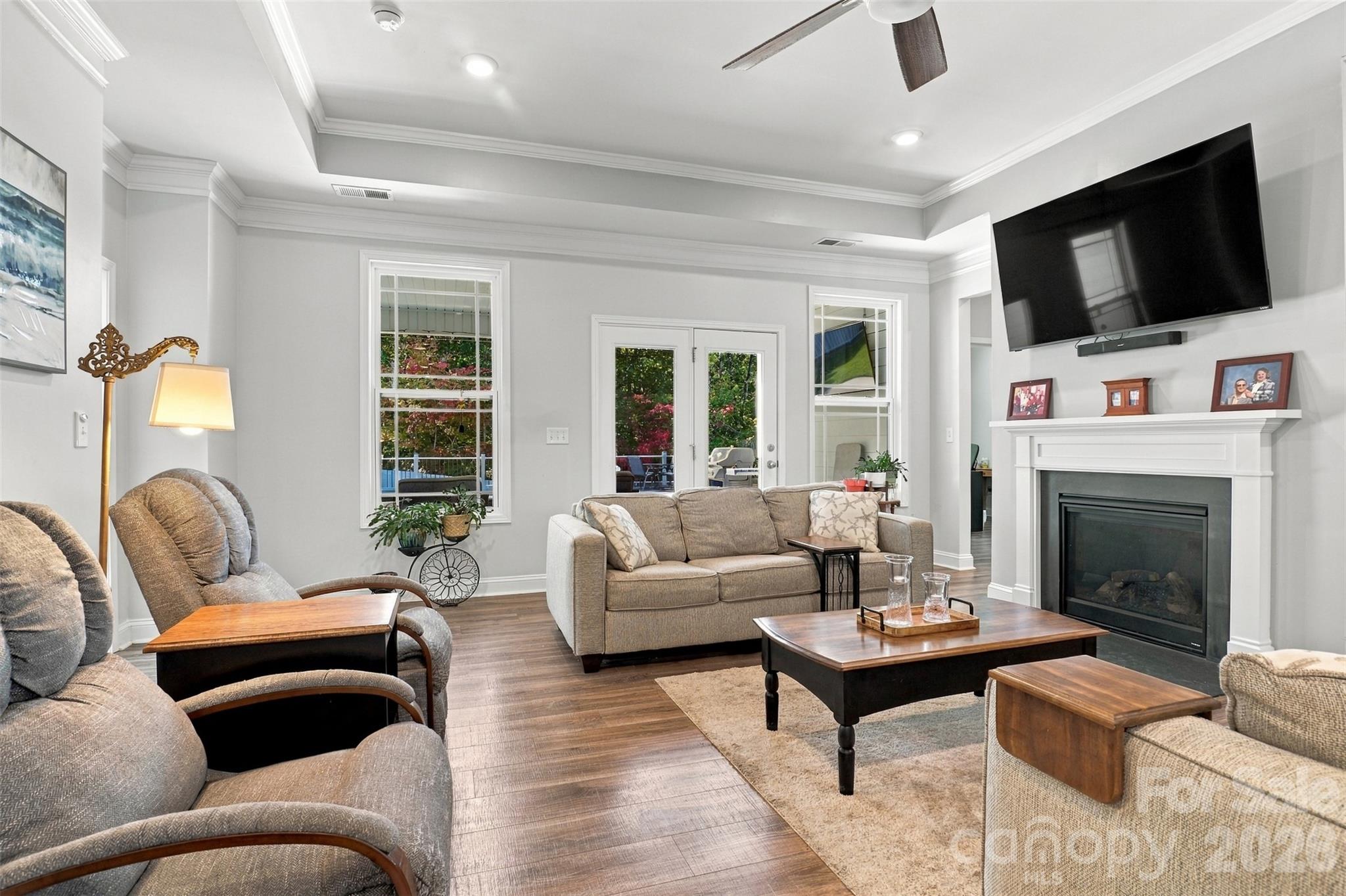 1039 Bonum Road Property Photo 11