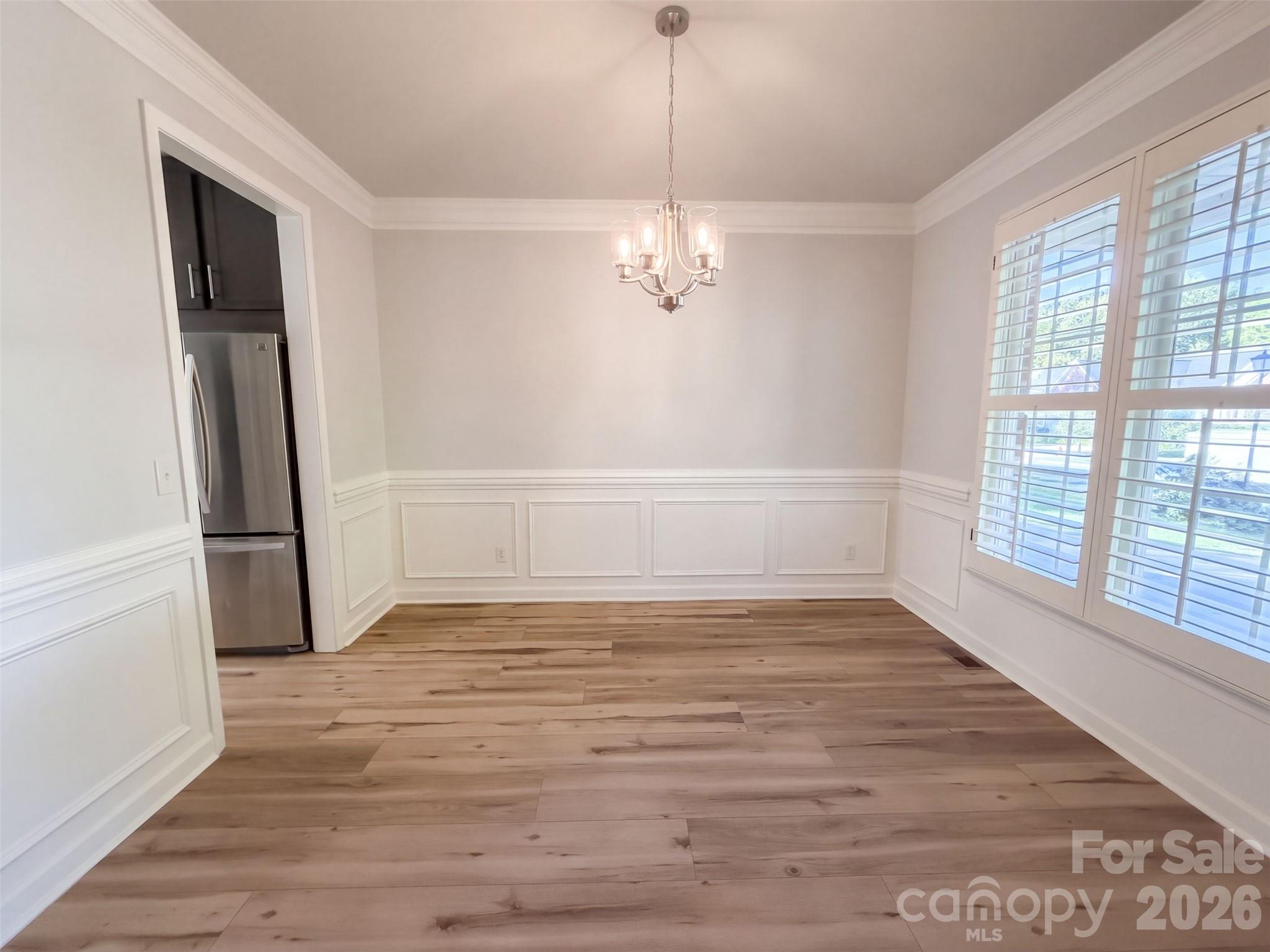 1463 The Crossing Property Photo 12