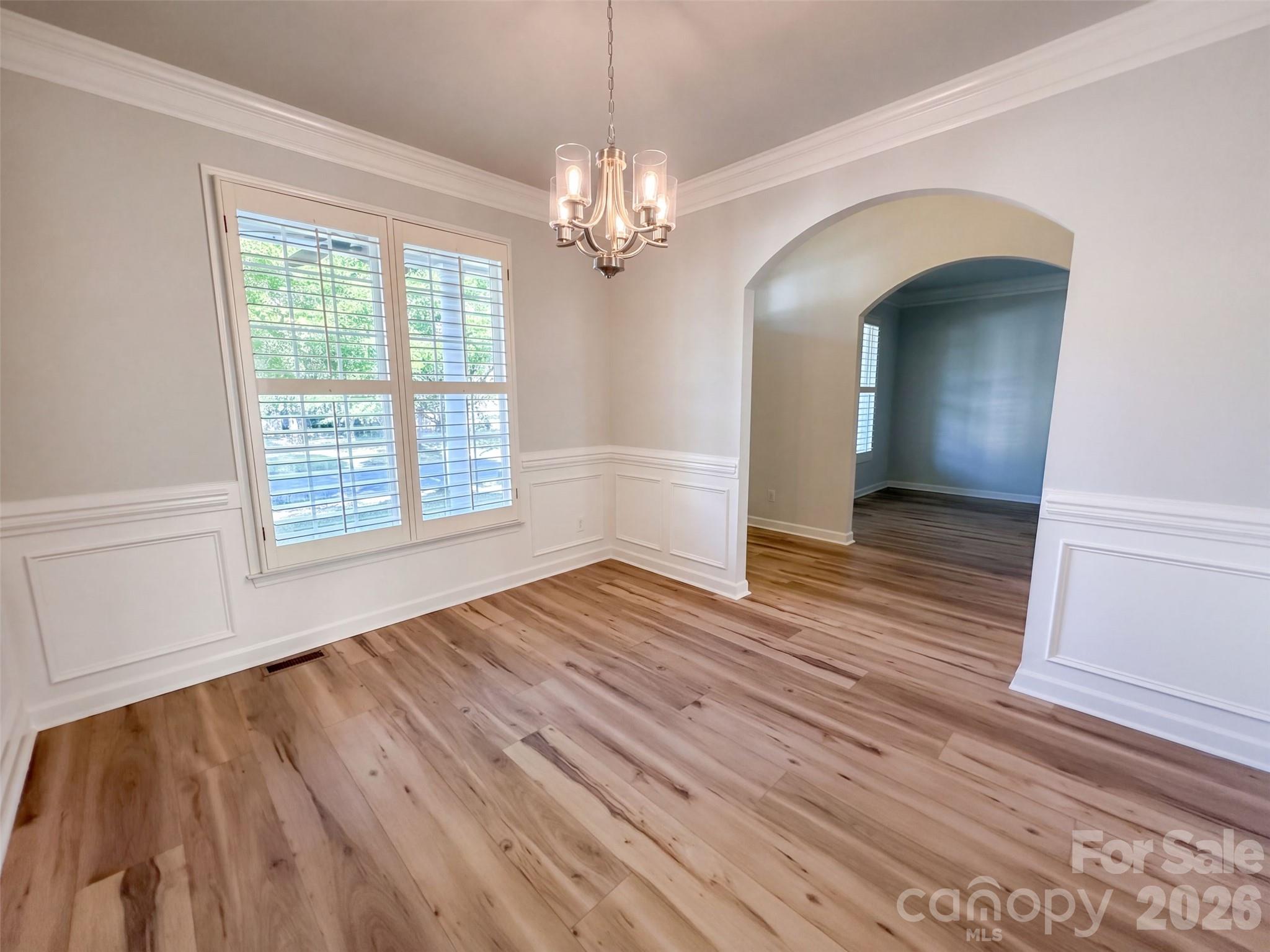 1463 The Crossing Property Photo 13
