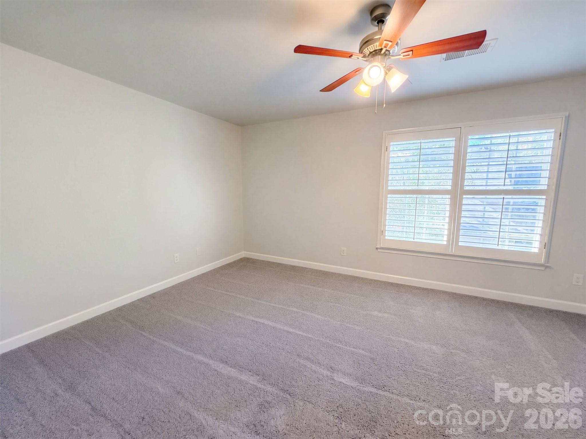 1463 The Crossing Property Photo 14