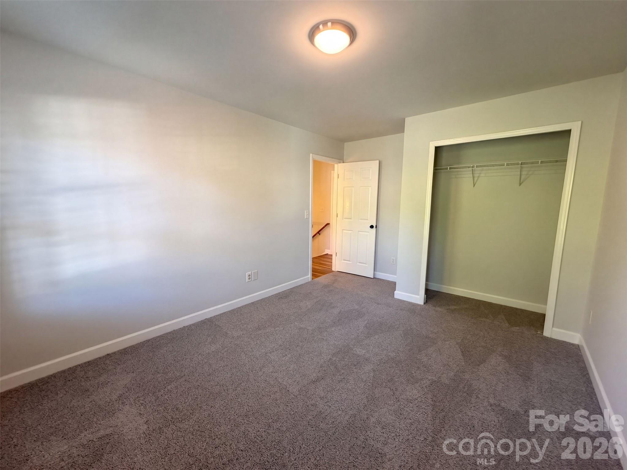 1463 The Crossing Property Photo 17
