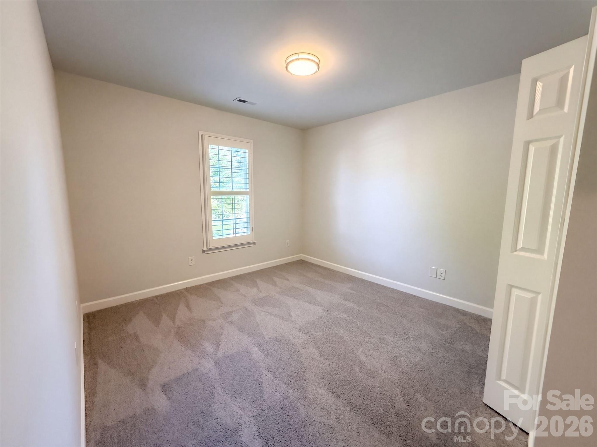 1463 The Crossing Property Photo 18