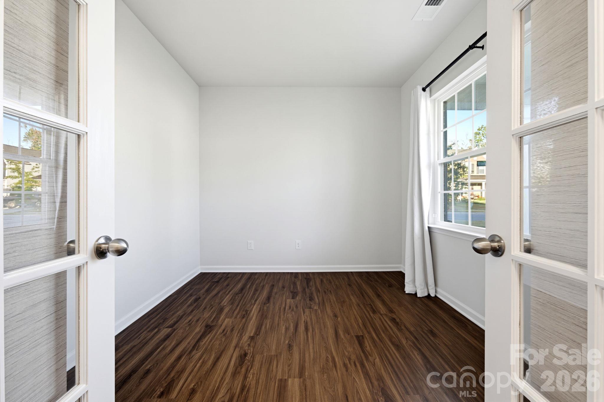 13529 Napoleon Drive 561 Property Photo 4