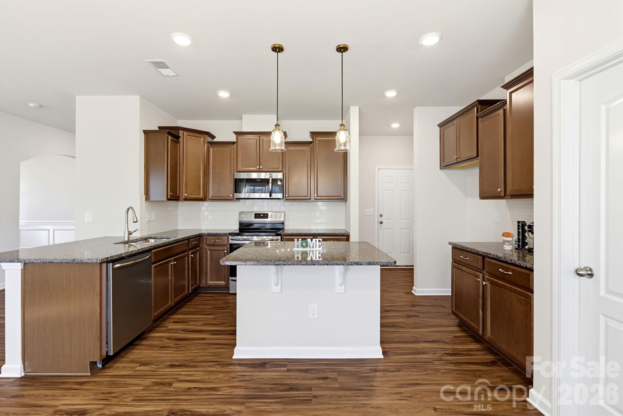 13529 Napoleon Drive 561 Property Photo 14