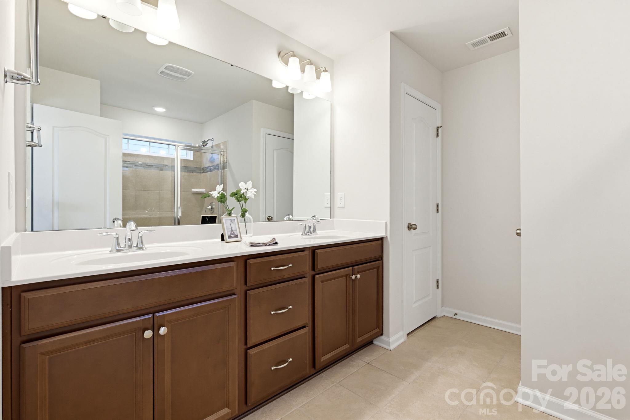 13529 Napoleon Drive 561 Property Photo 33