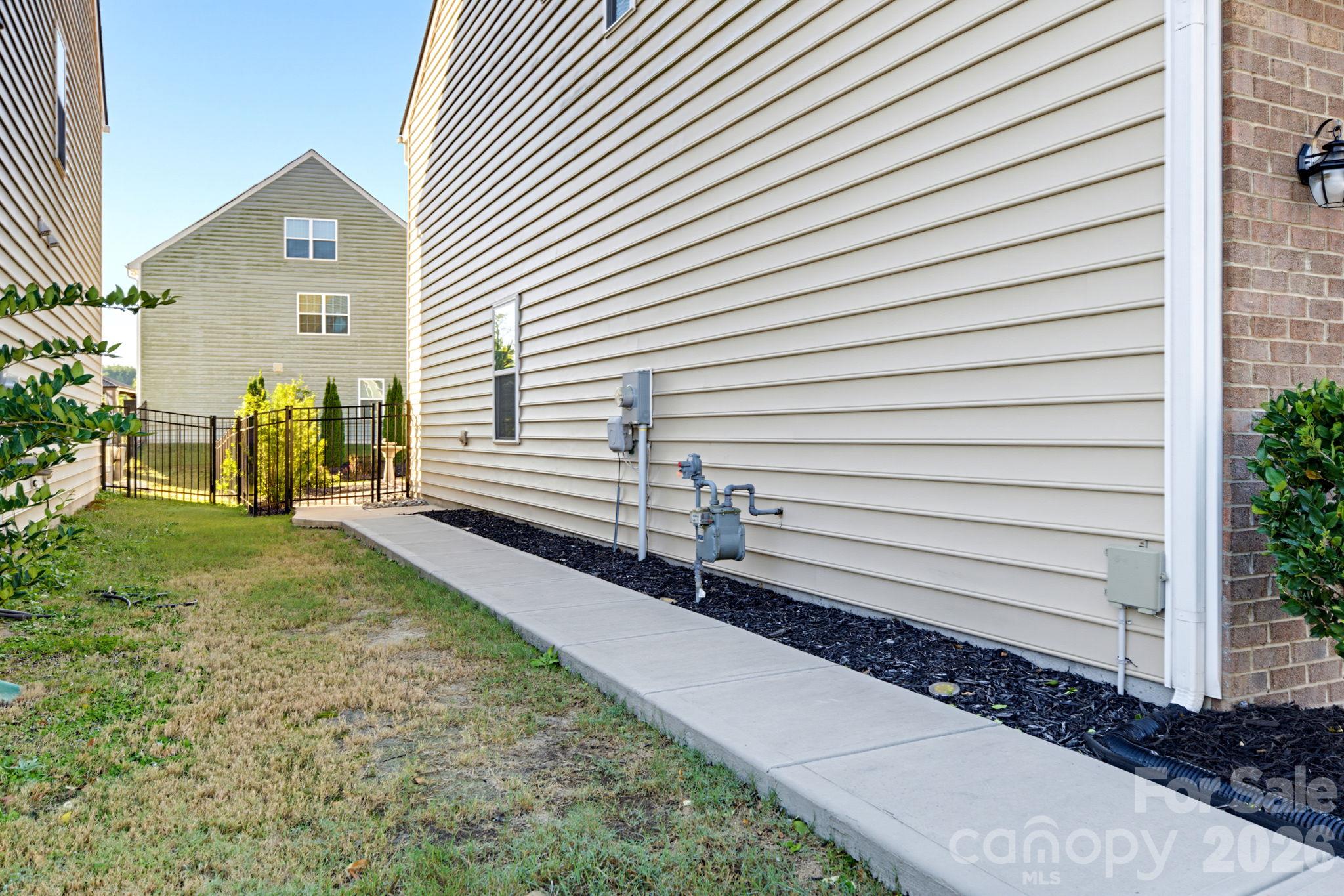 13529 Napoleon Drive 561 Property Photo 35