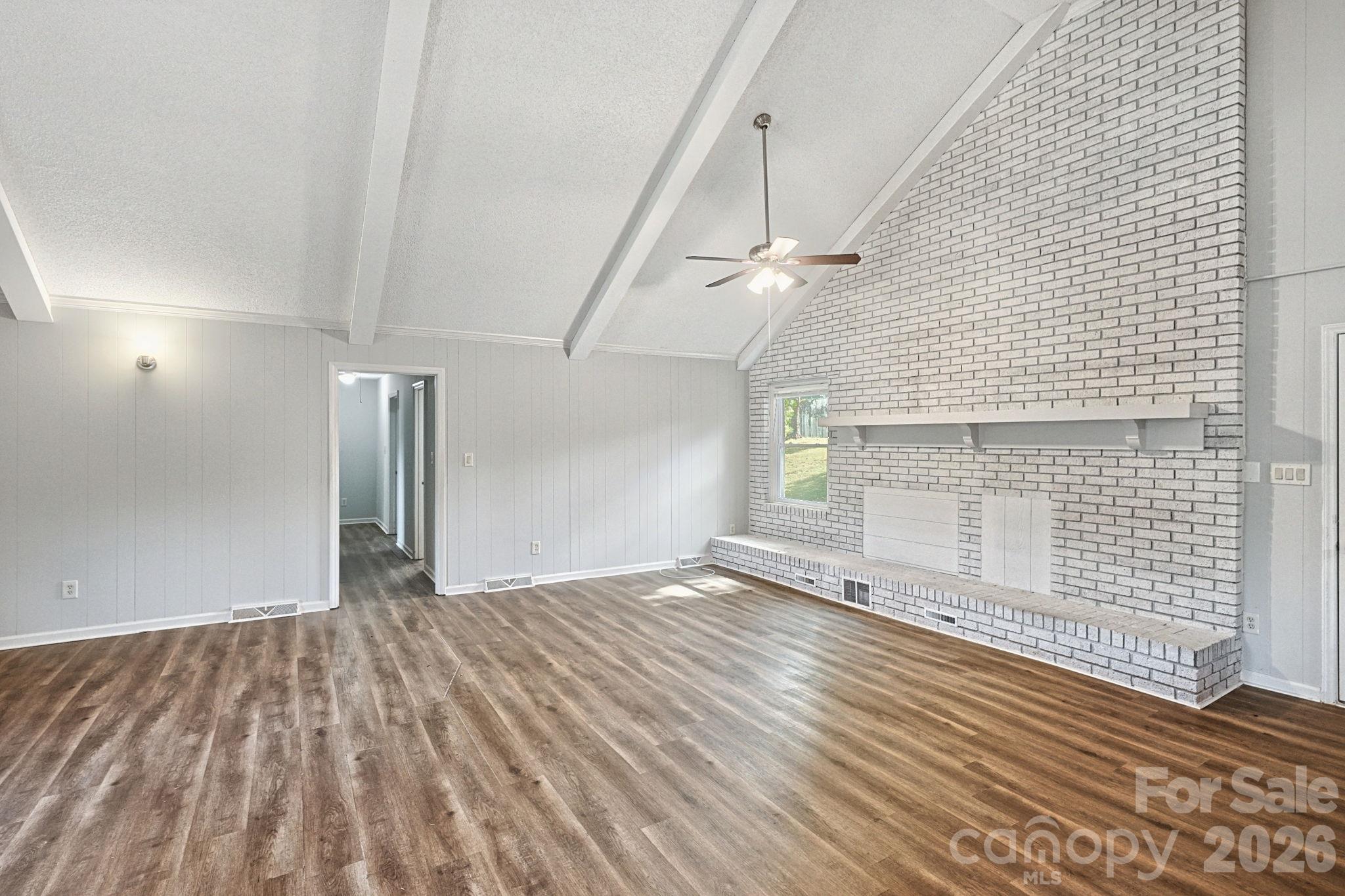 6205 Ferncliff Drive Property Photo 8