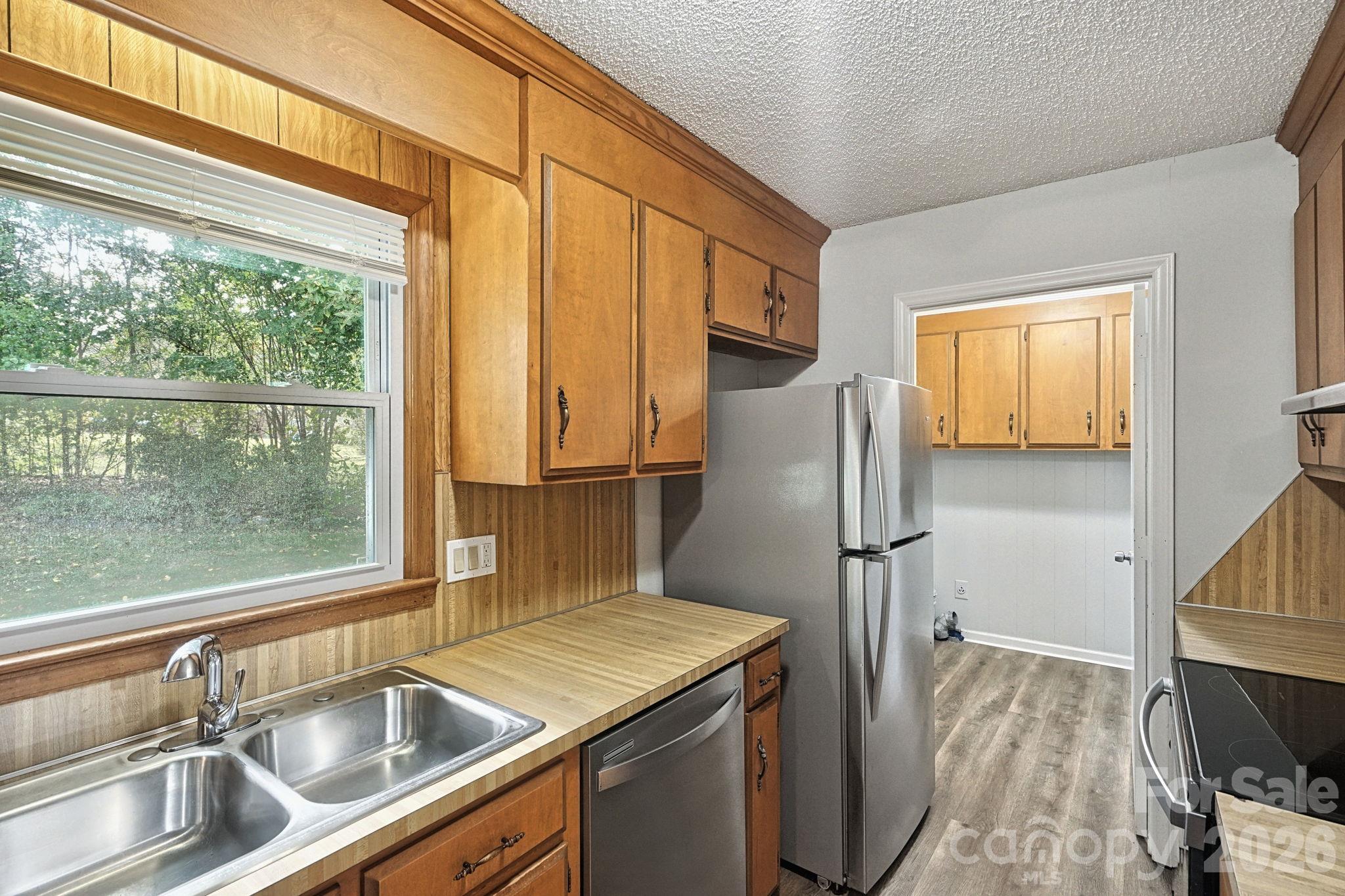 6205 Ferncliff Drive Property Photo 11