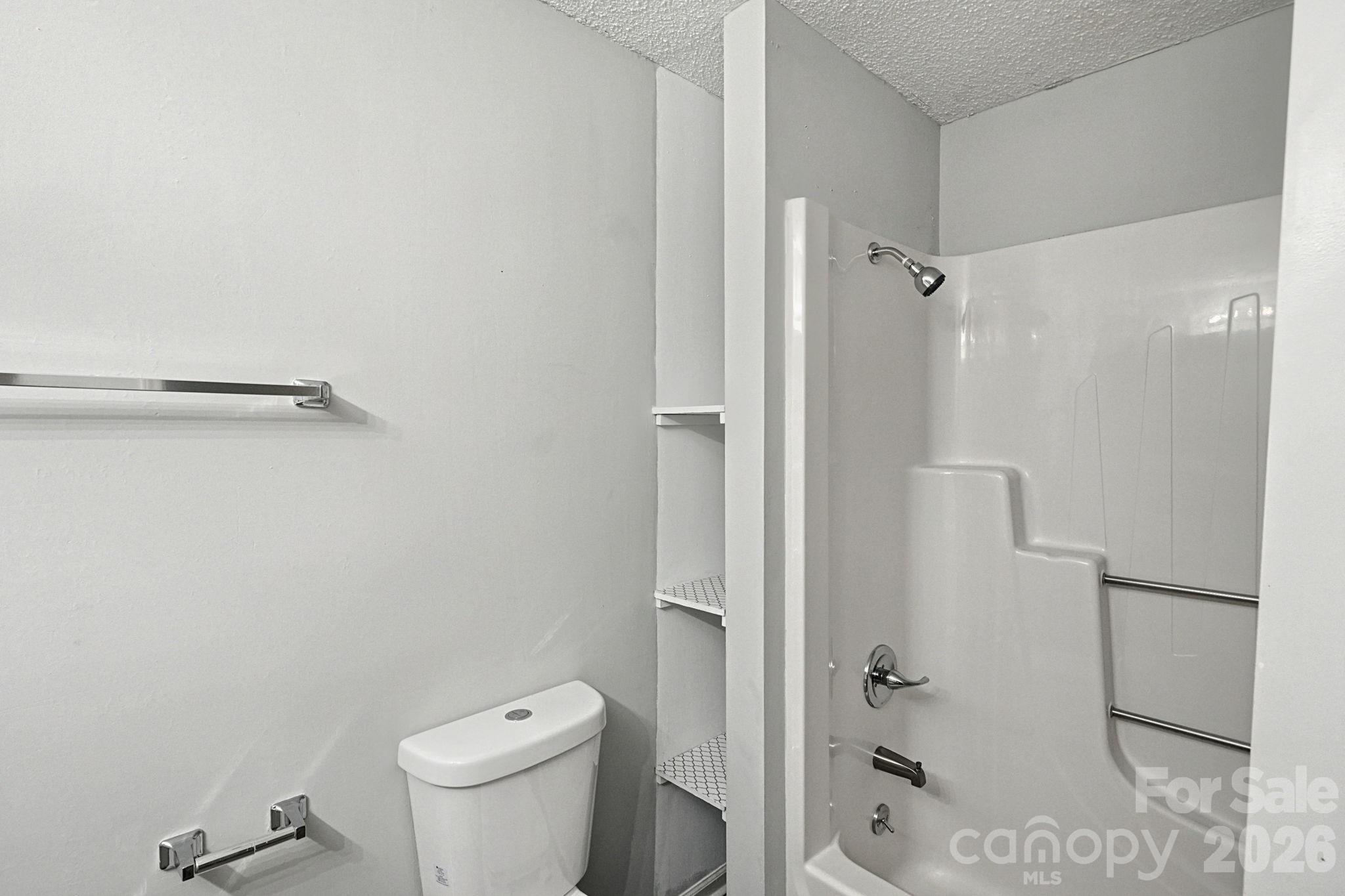 6205 Ferncliff Drive Property Photo 21