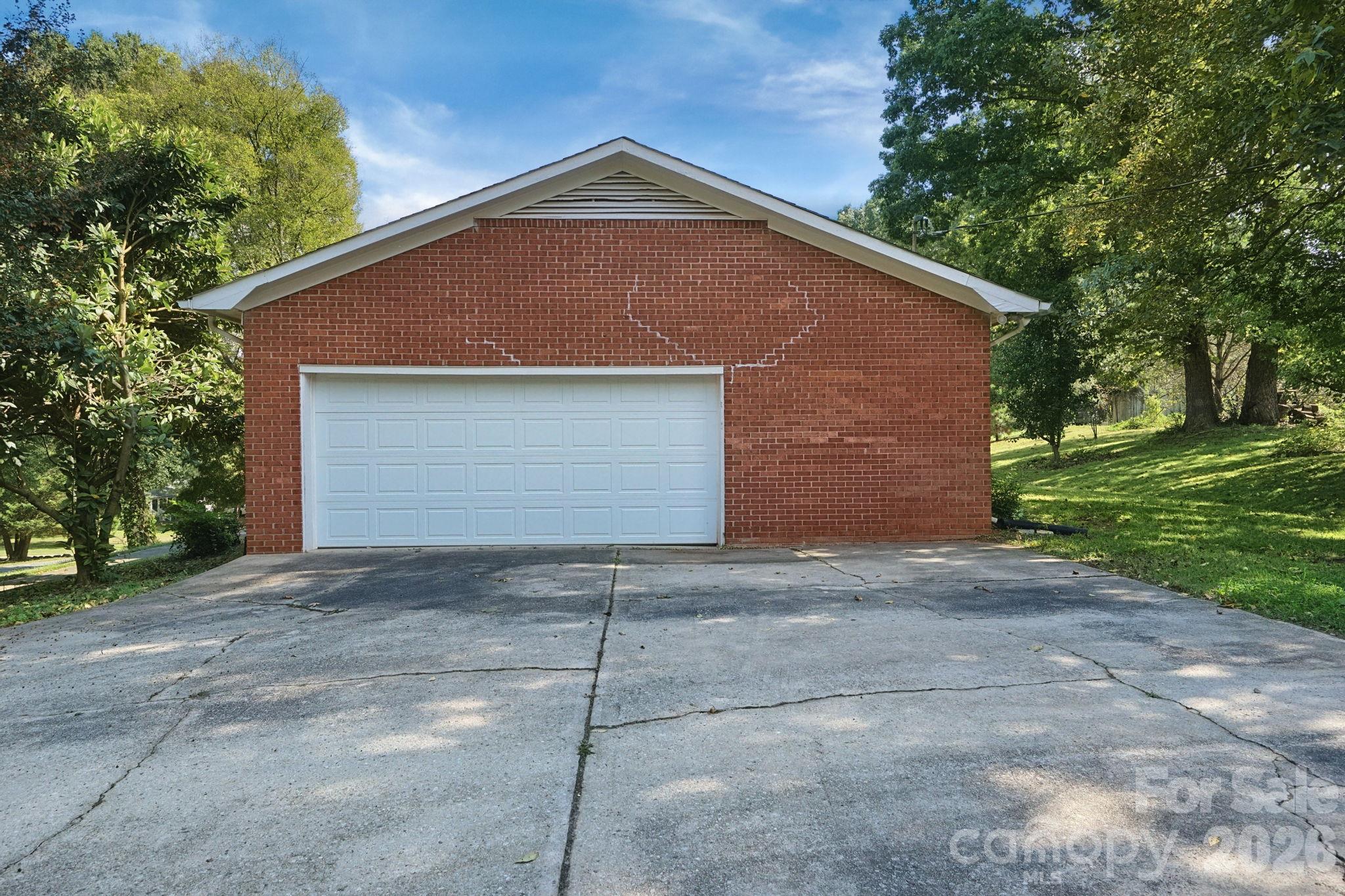 6205 Ferncliff Drive Property Photo 28