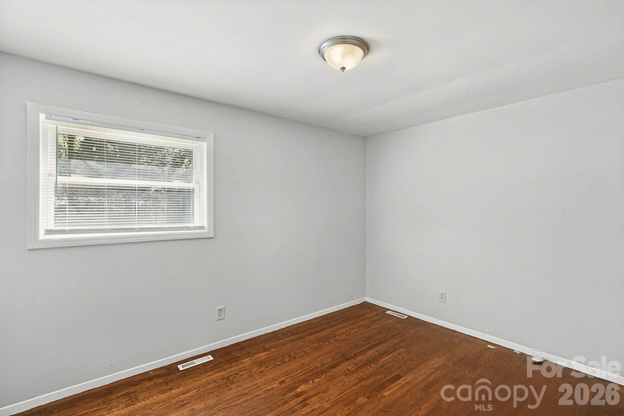 301 Edgegreen Drive Property Photo 16