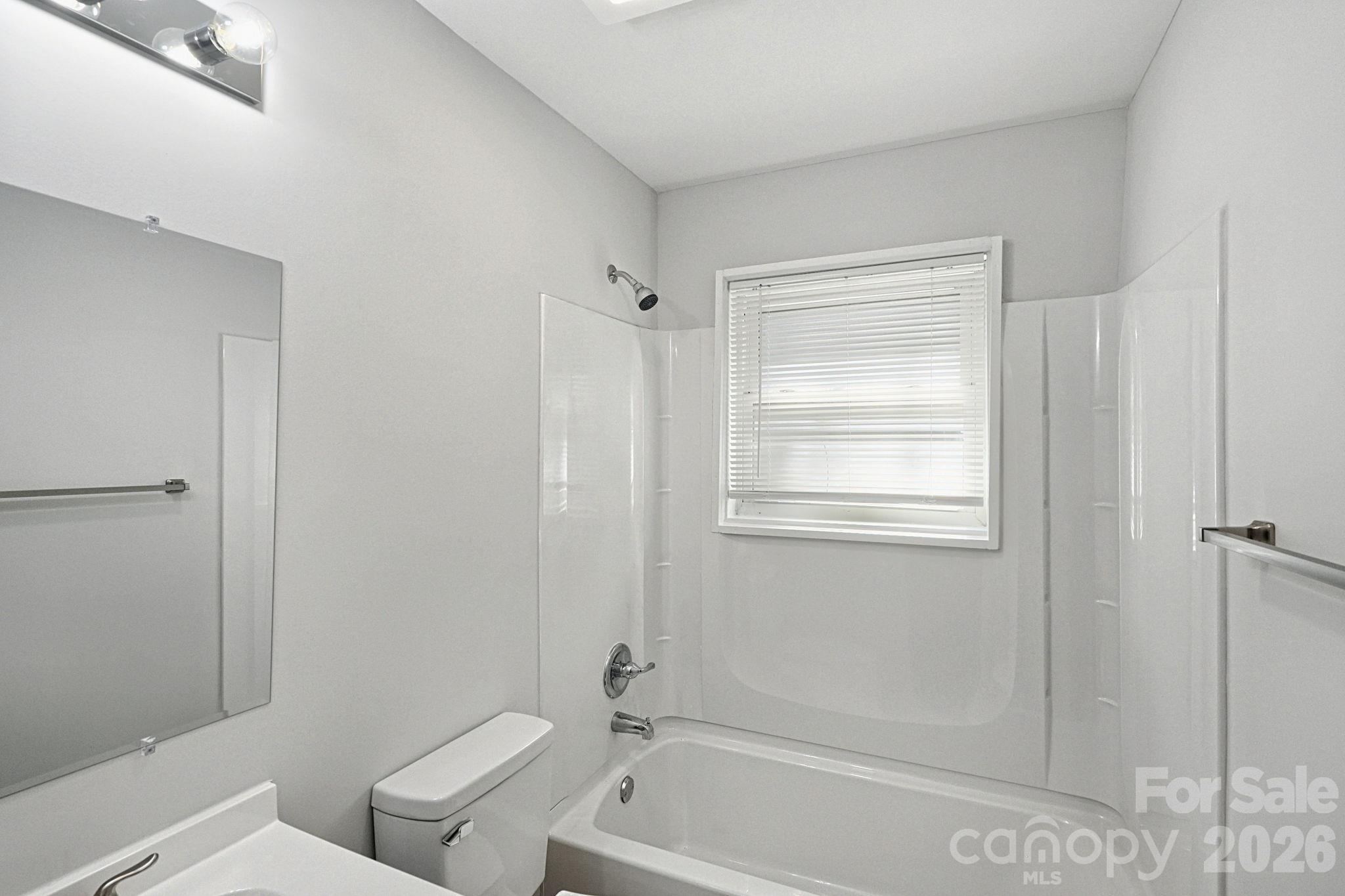 301 Edgegreen Drive Property Photo 18