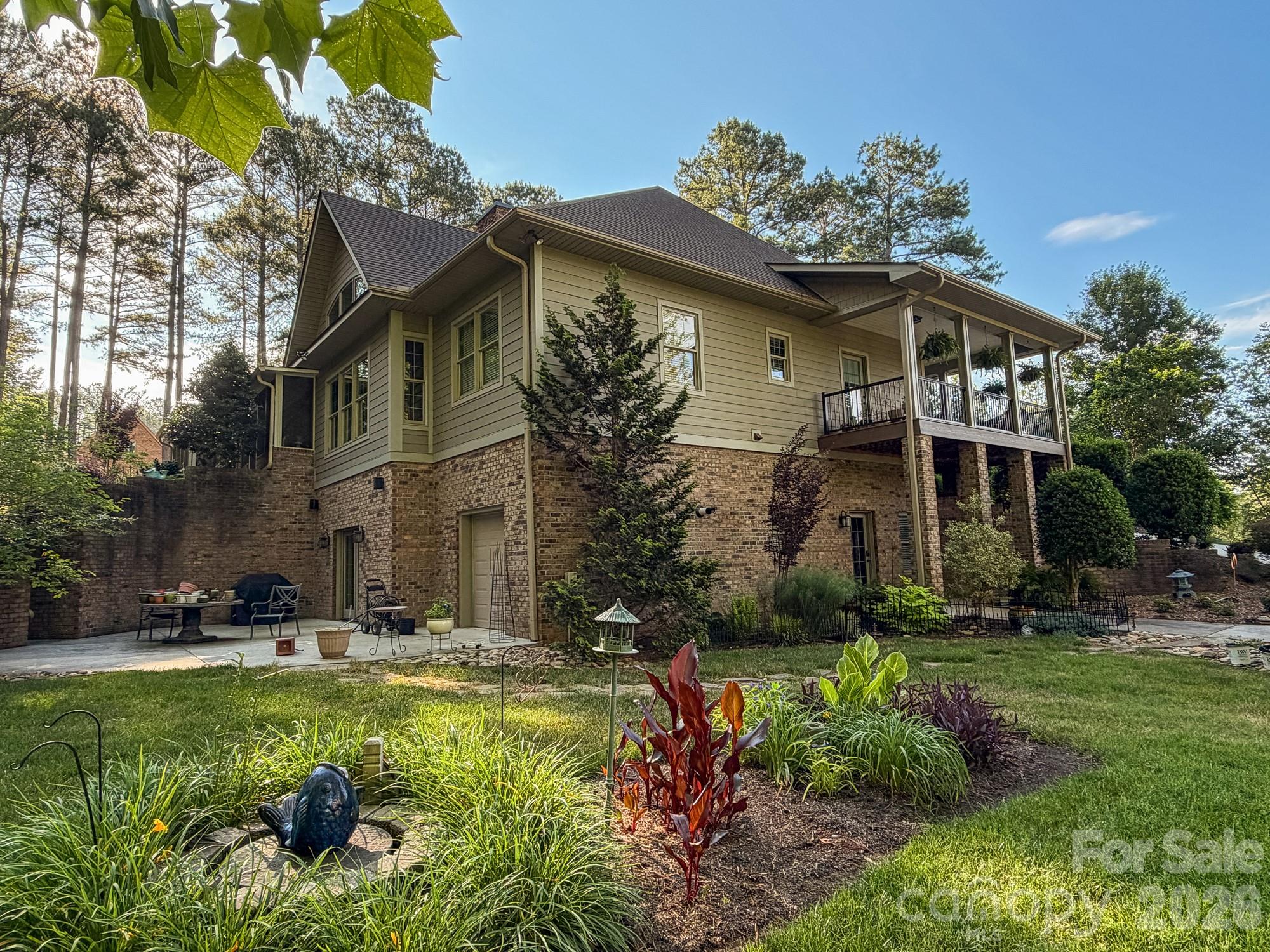 5464 Back Shore Drive Property Photo 6