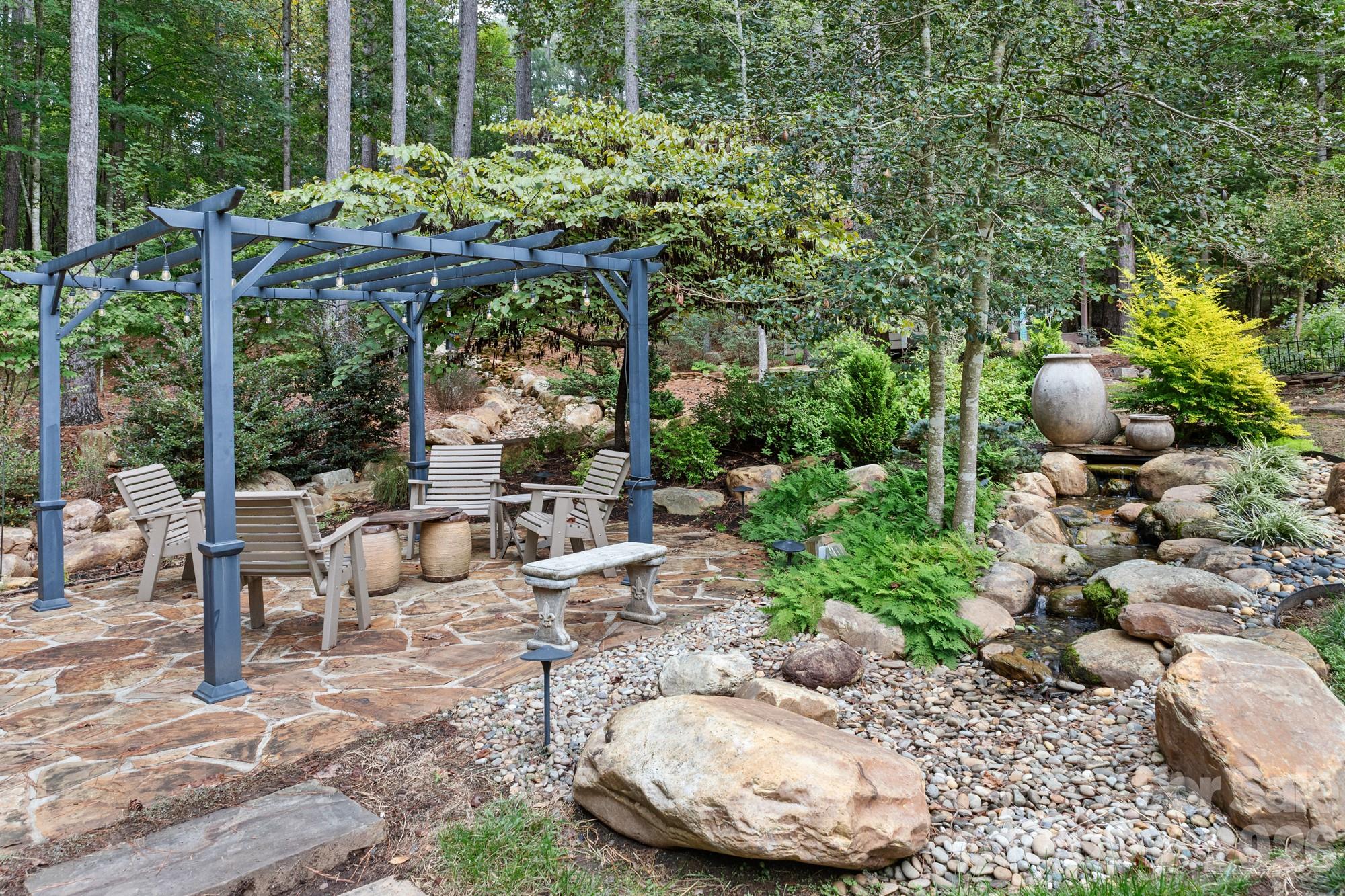 5464 Back Shore Drive Property Photo 9