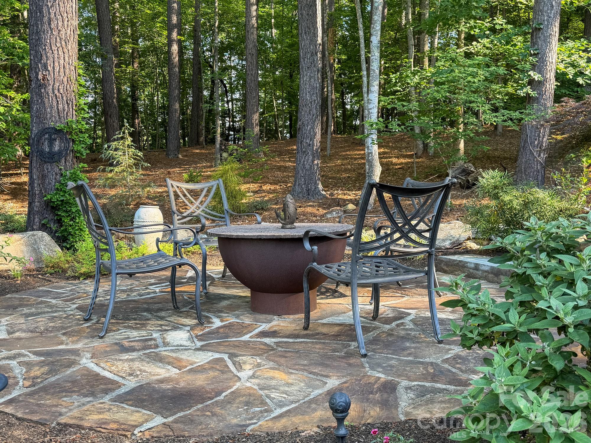 5464 Back Shore Drive Property Photo 10
