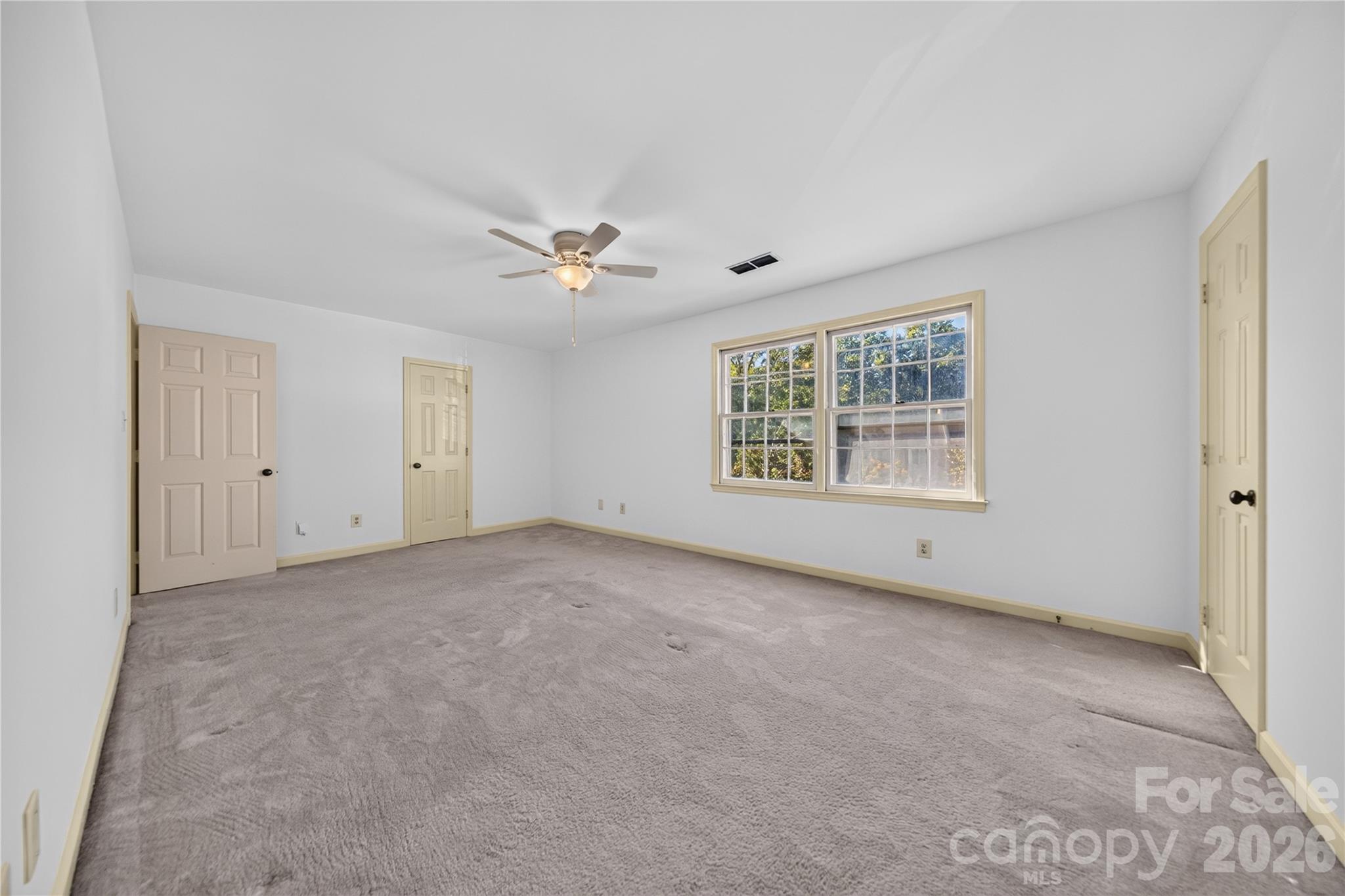 6869 Dumbarton Drive Property Photo 16