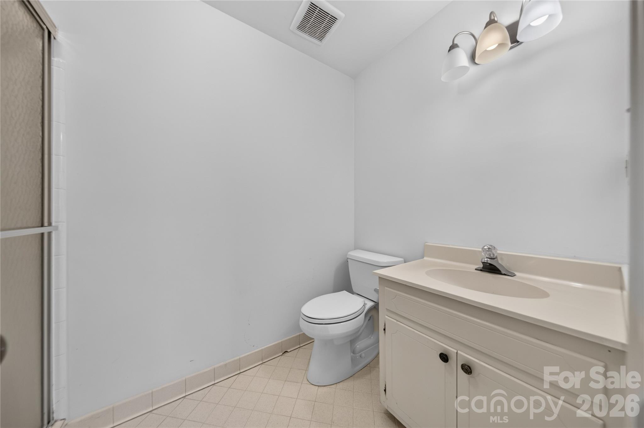 6869 Dumbarton Drive Property Photo 18