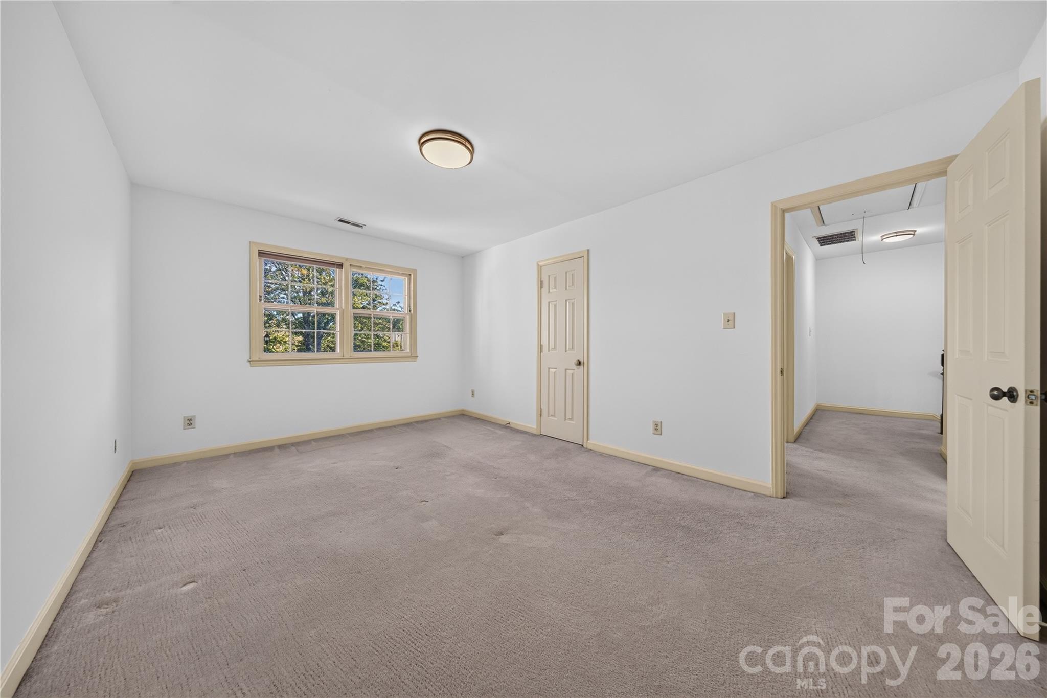 6869 Dumbarton Drive Property Photo 20