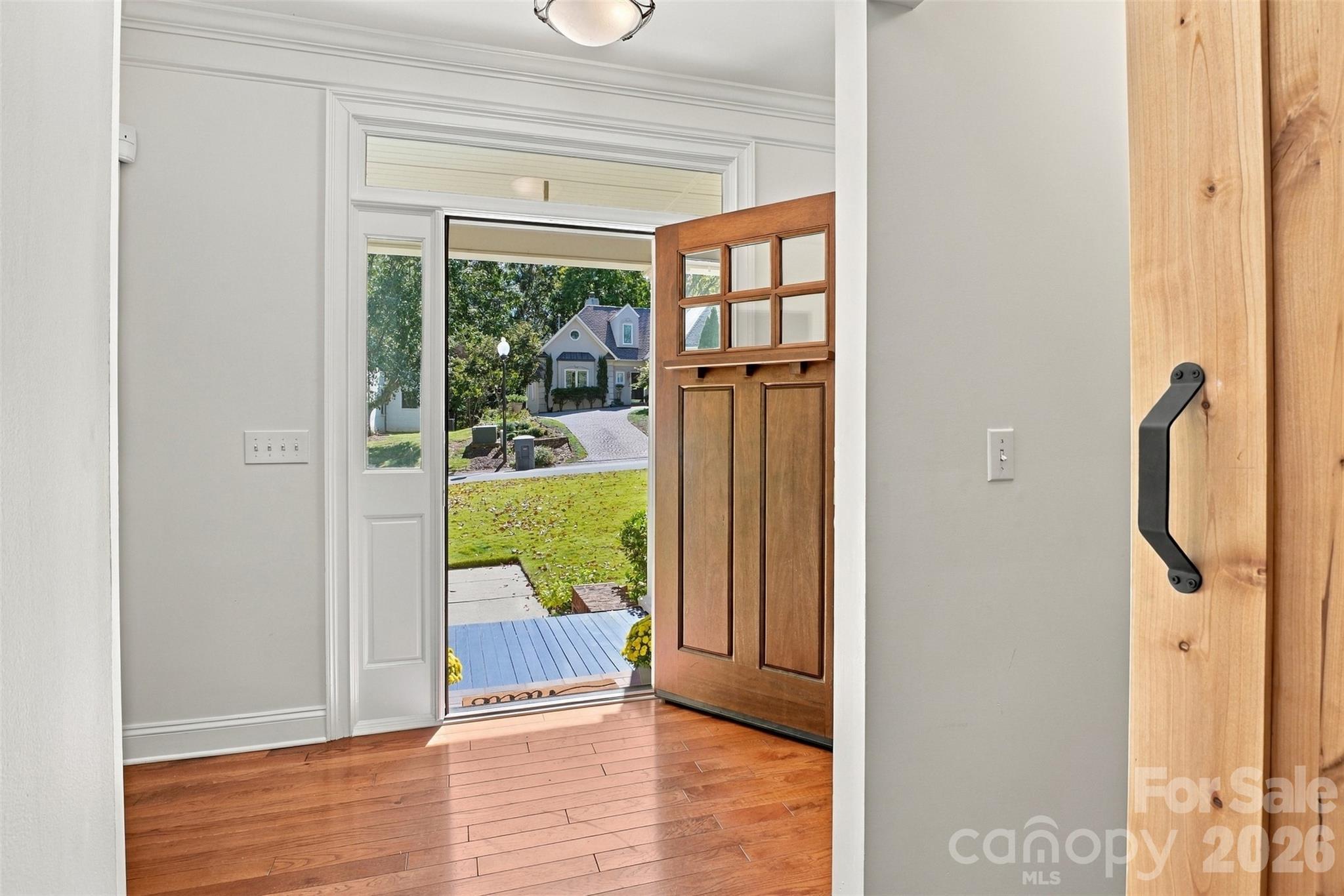 223 N Brackenbury Lane Property Photo 16