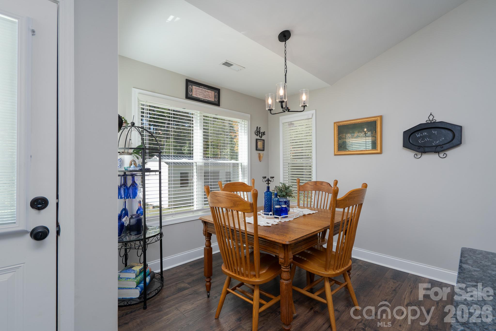 1004 Osprey Lane Property Photo 10