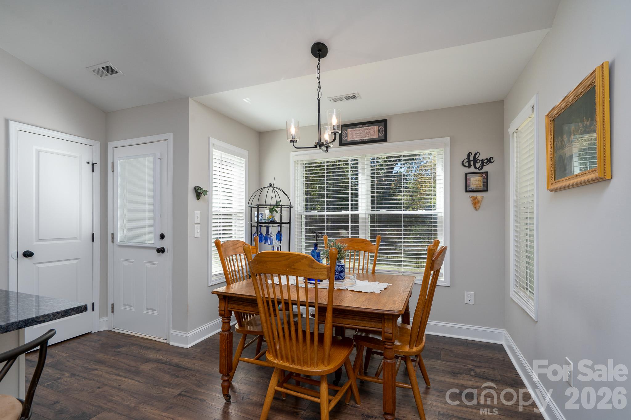 1004 Osprey Lane Property Photo 11
