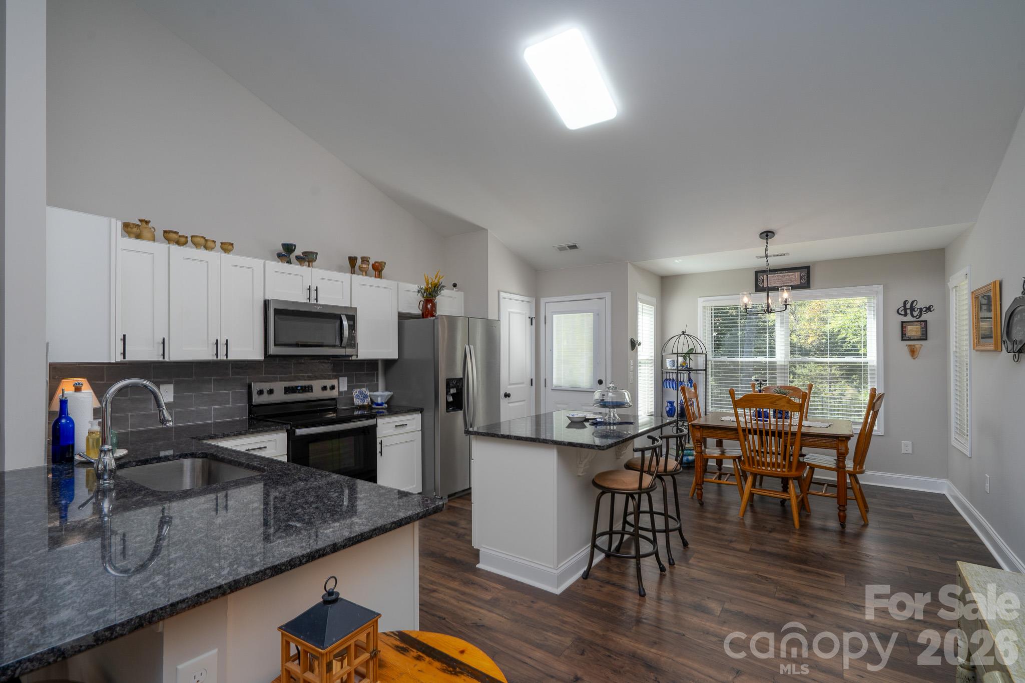 1004 Osprey Lane Property Photo 13
