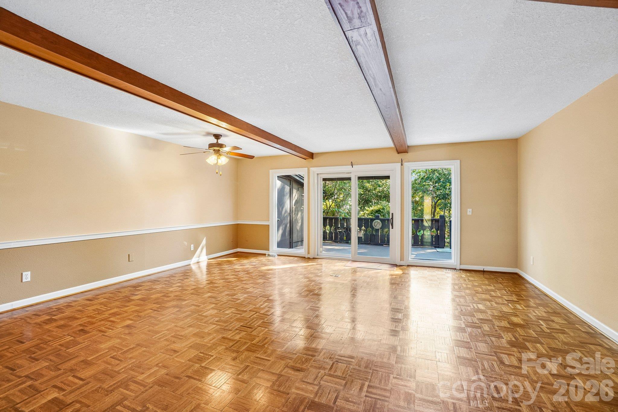 82 Laurelwood Circle Property Photo 7