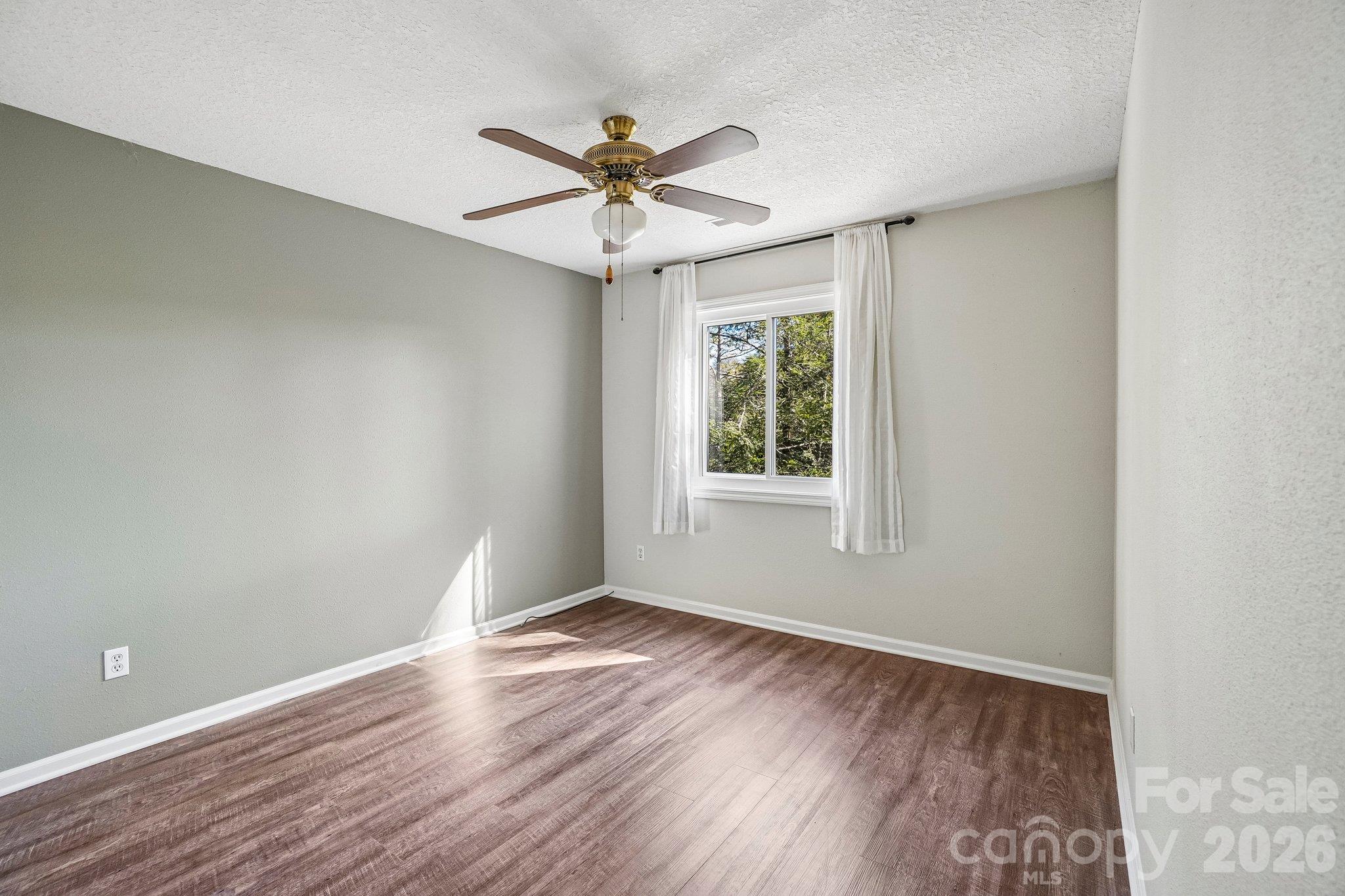 82 Laurelwood Circle Property Photo 19
