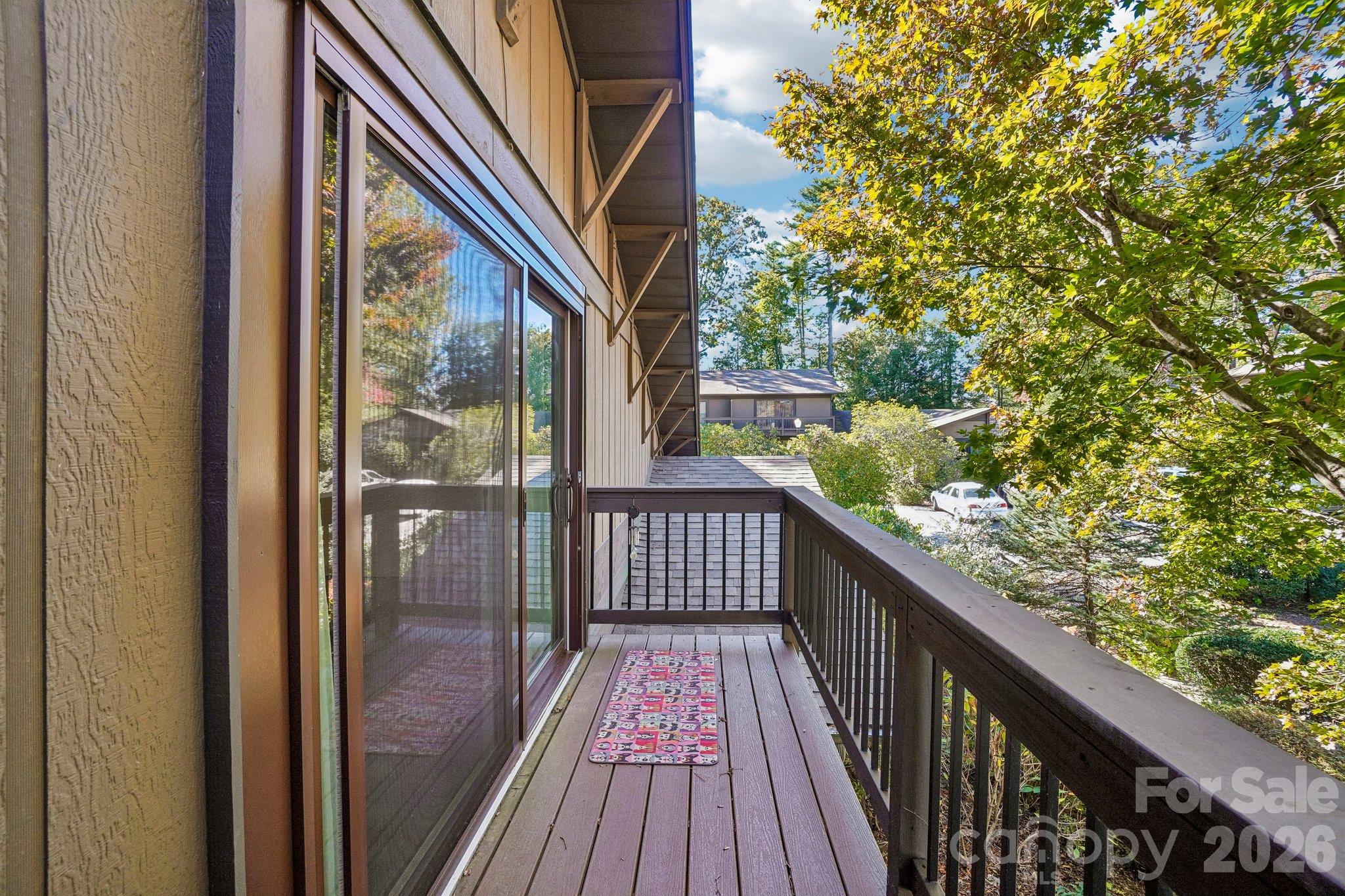 82 Laurelwood Circle Property Photo 32