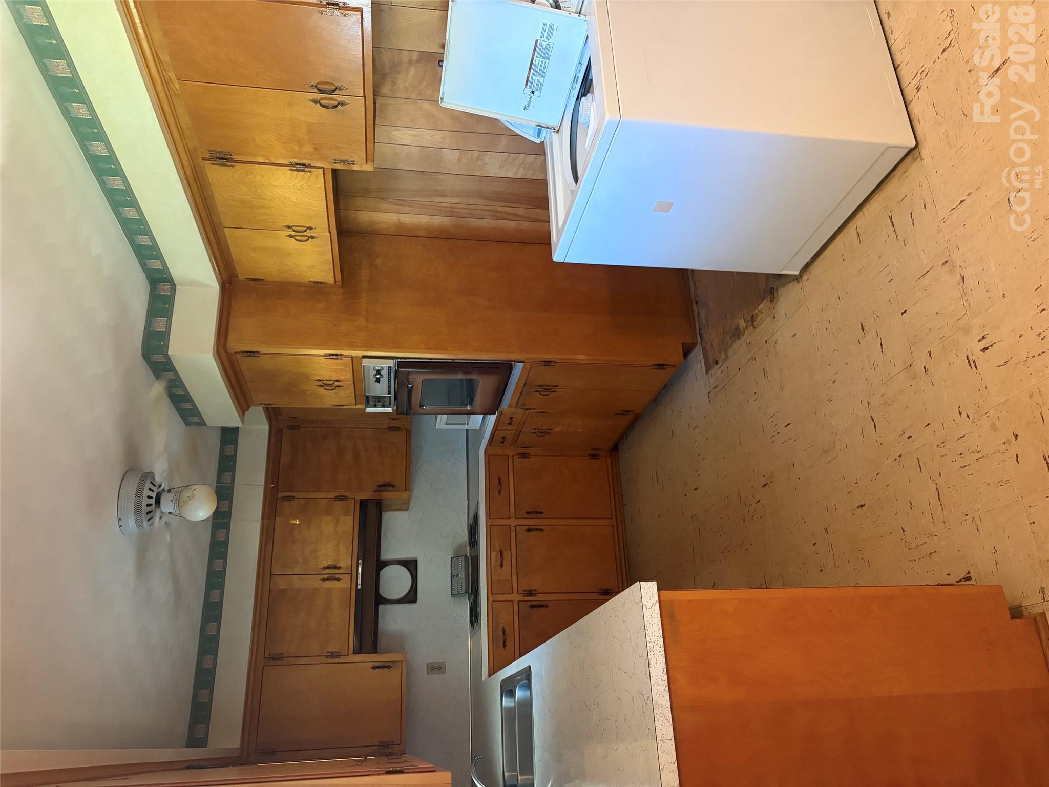 3149 Catawba Street Property Photo 4