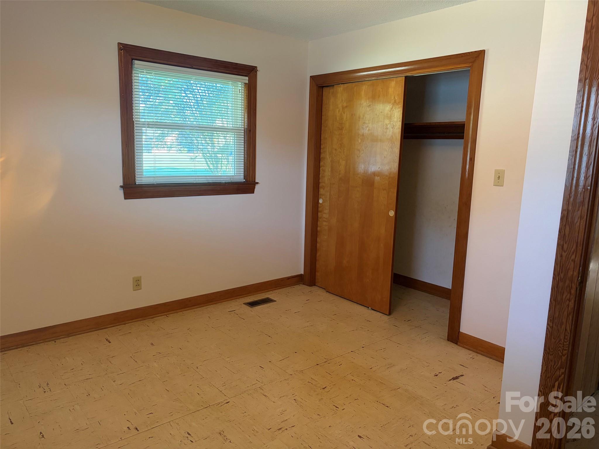 3149 Catawba Street Property Photo 13