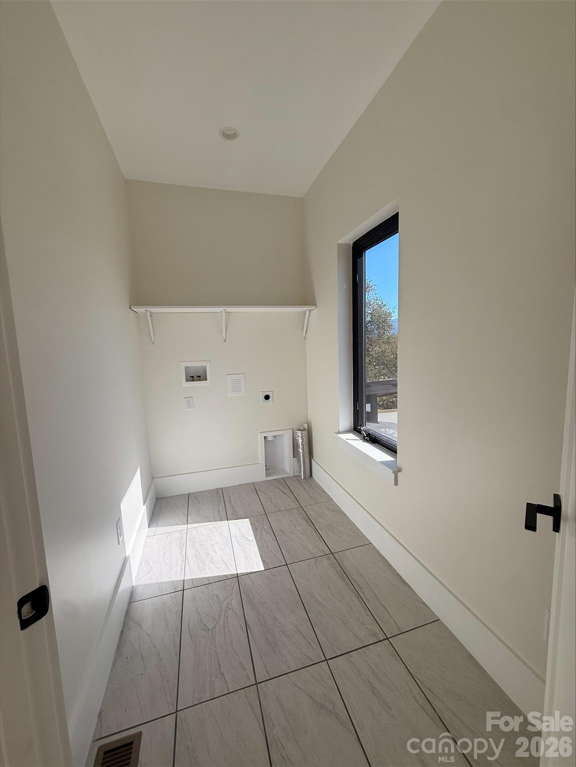 3 Locust Street Property Photo 29
