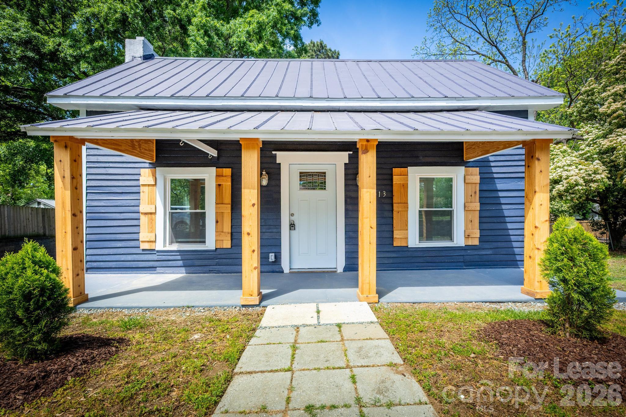 19513 Meridian Street Property Photo 1