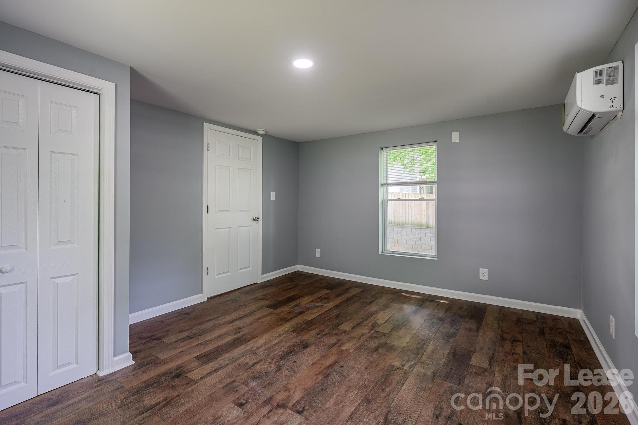 19513 Meridian Street Property Photo 21