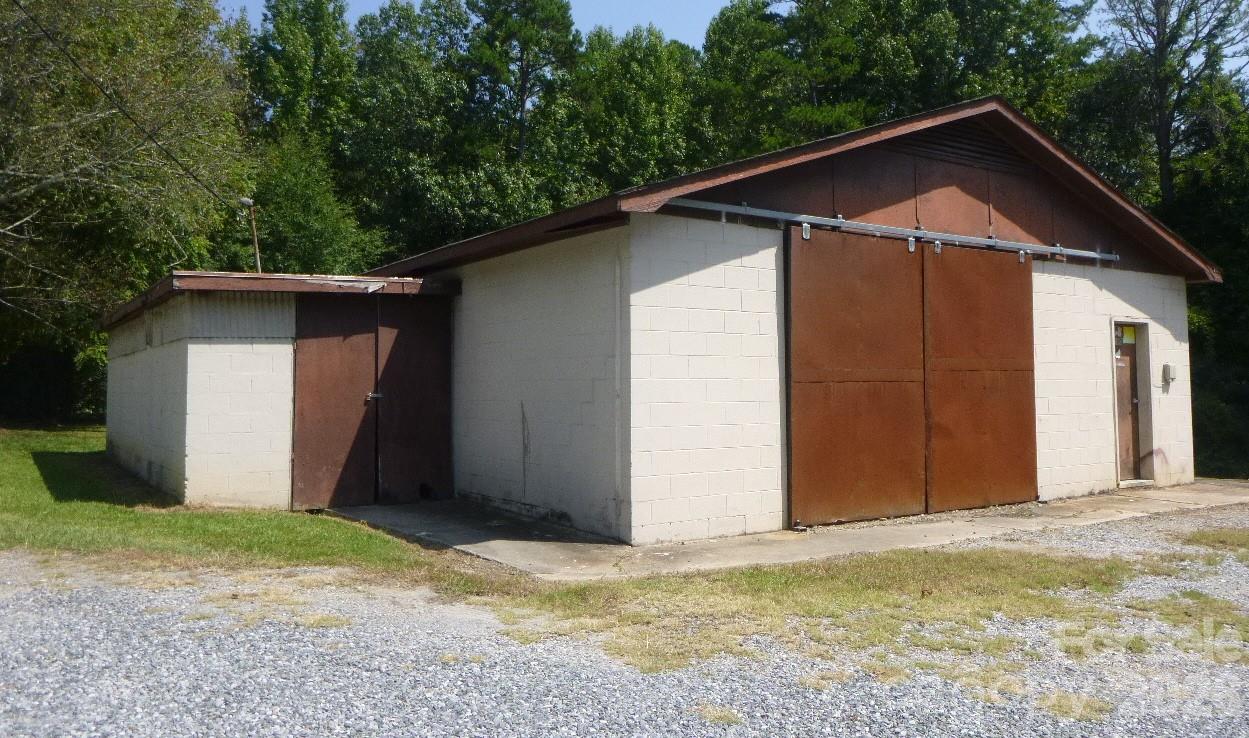 110 Ledford Road Property Photo 5