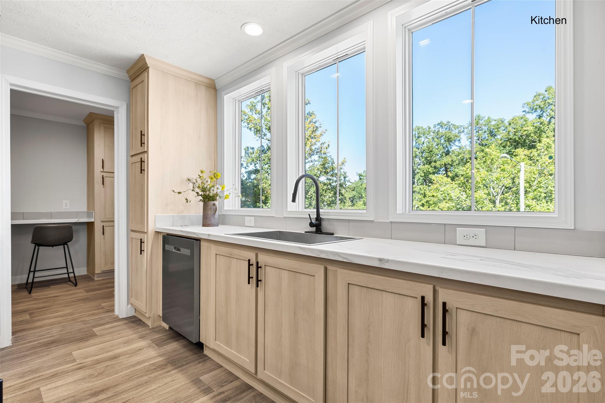 1105 Marion Street Property Photo 11