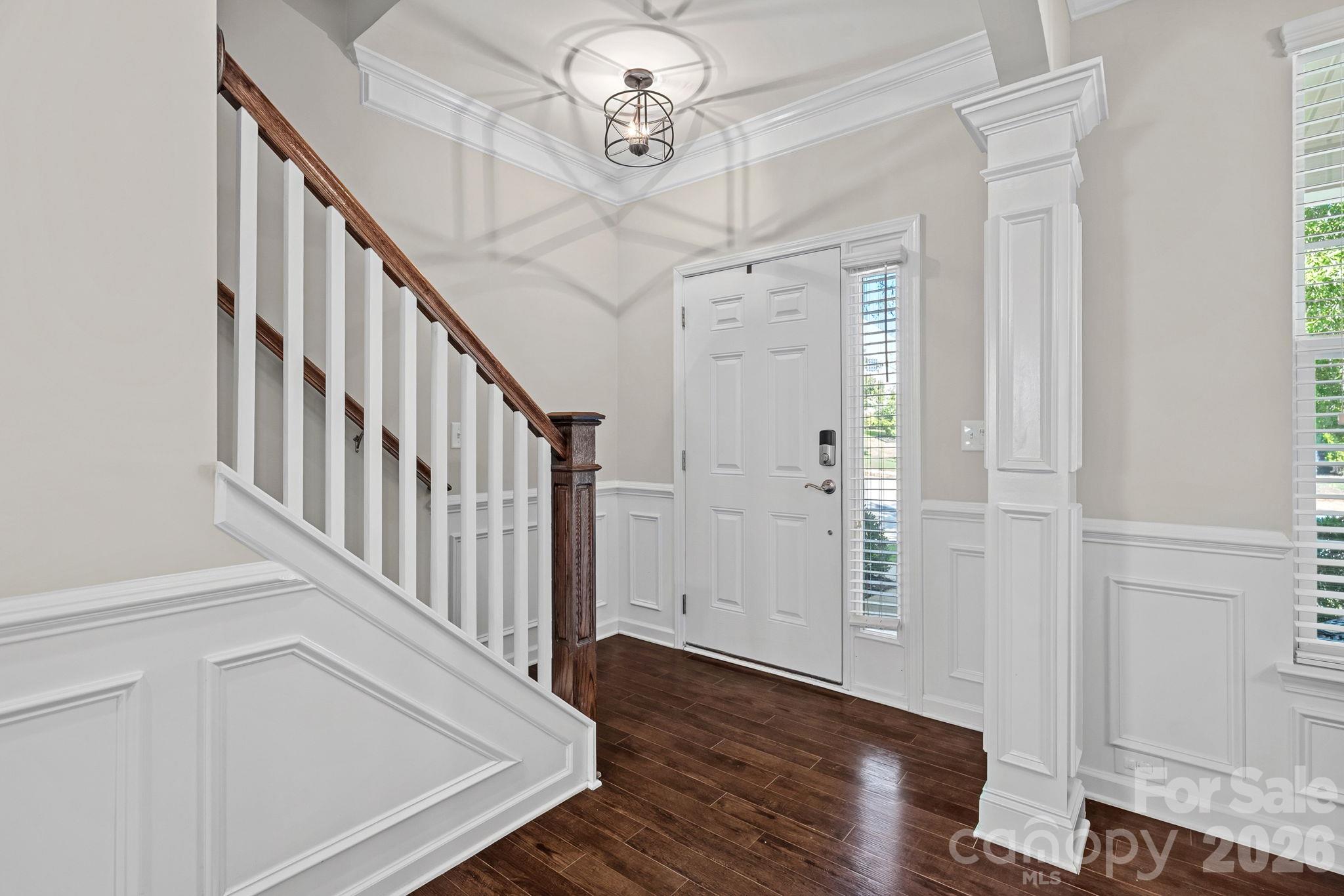 9038 Loch Glen Way Property Photo 4