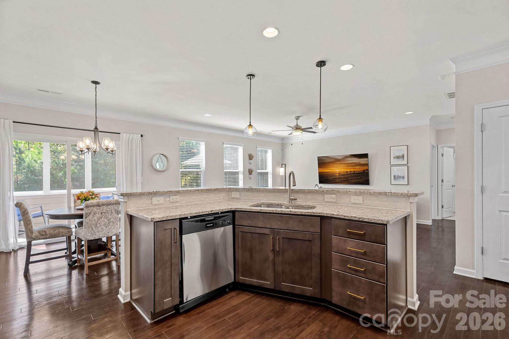9038 Loch Glen Way Property Photo 11