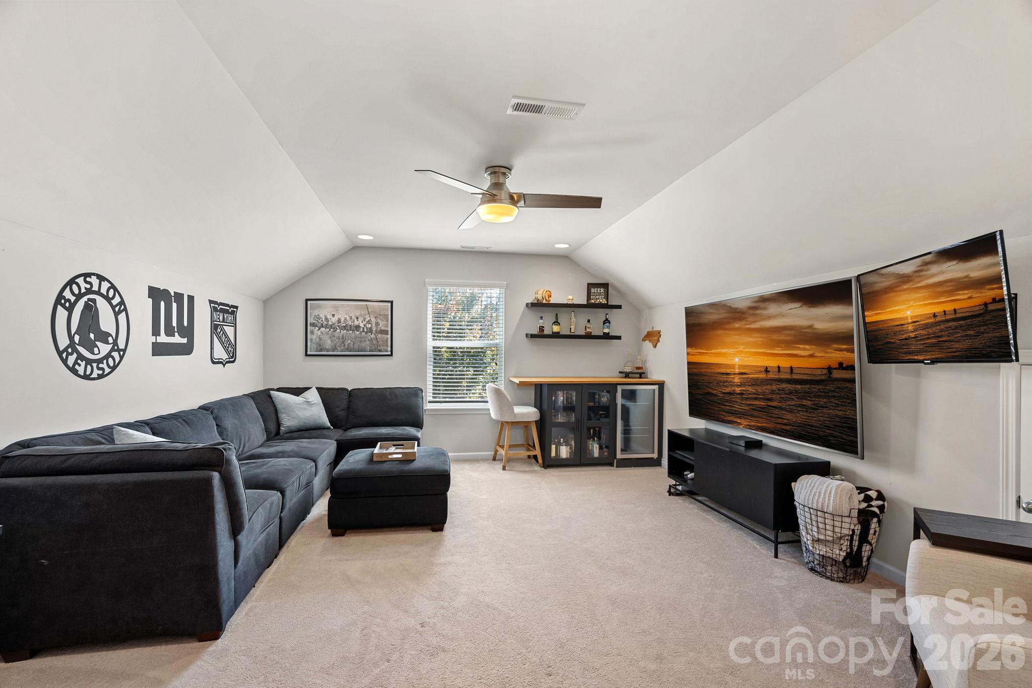 9038 Loch Glen Way Property Photo 31